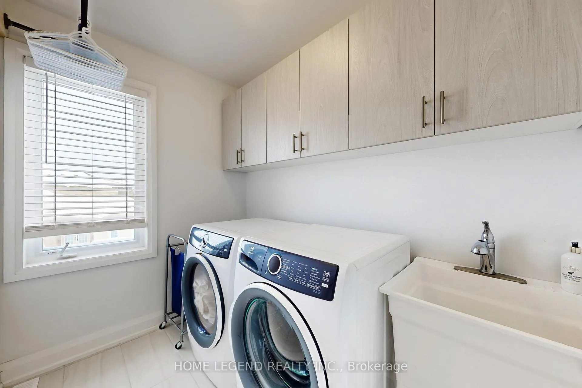 Photo 46 of 24 Lally Terrace, Barrie, Innis-Shore — HOMEH