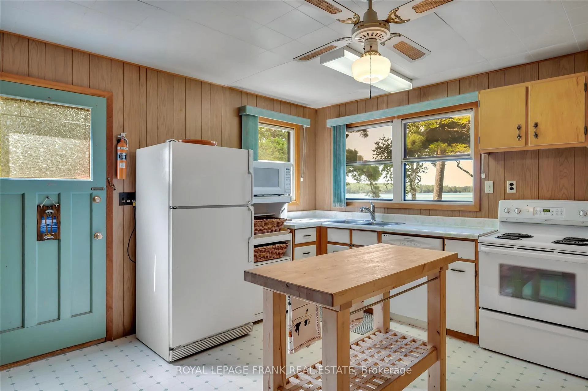 Photo 12 of 2724 Newcomb Lane, Selwyn — HOMEH