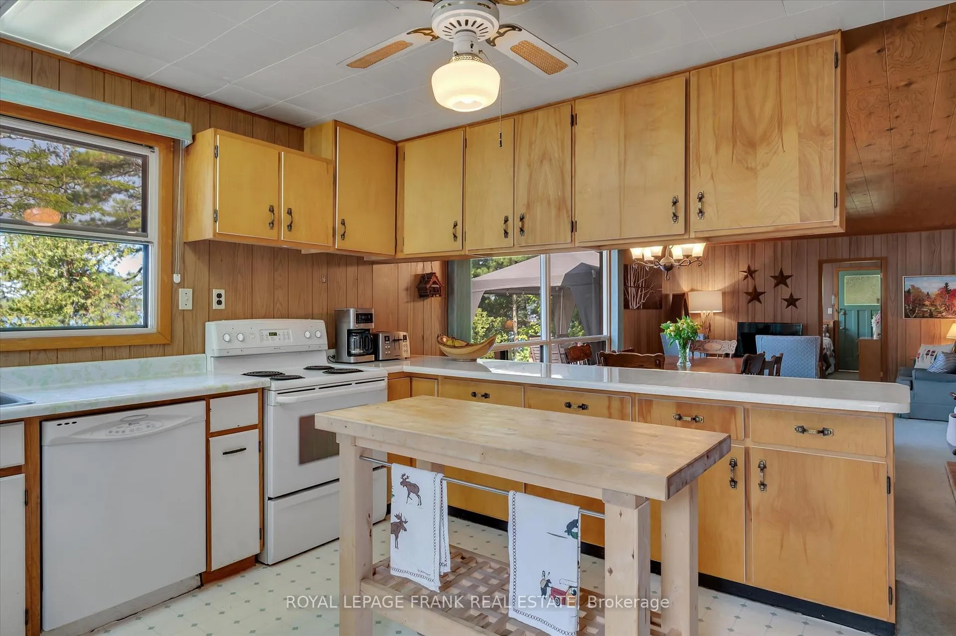 Photo 15 of 2724 Newcomb Lane, Selwyn — HOMEH