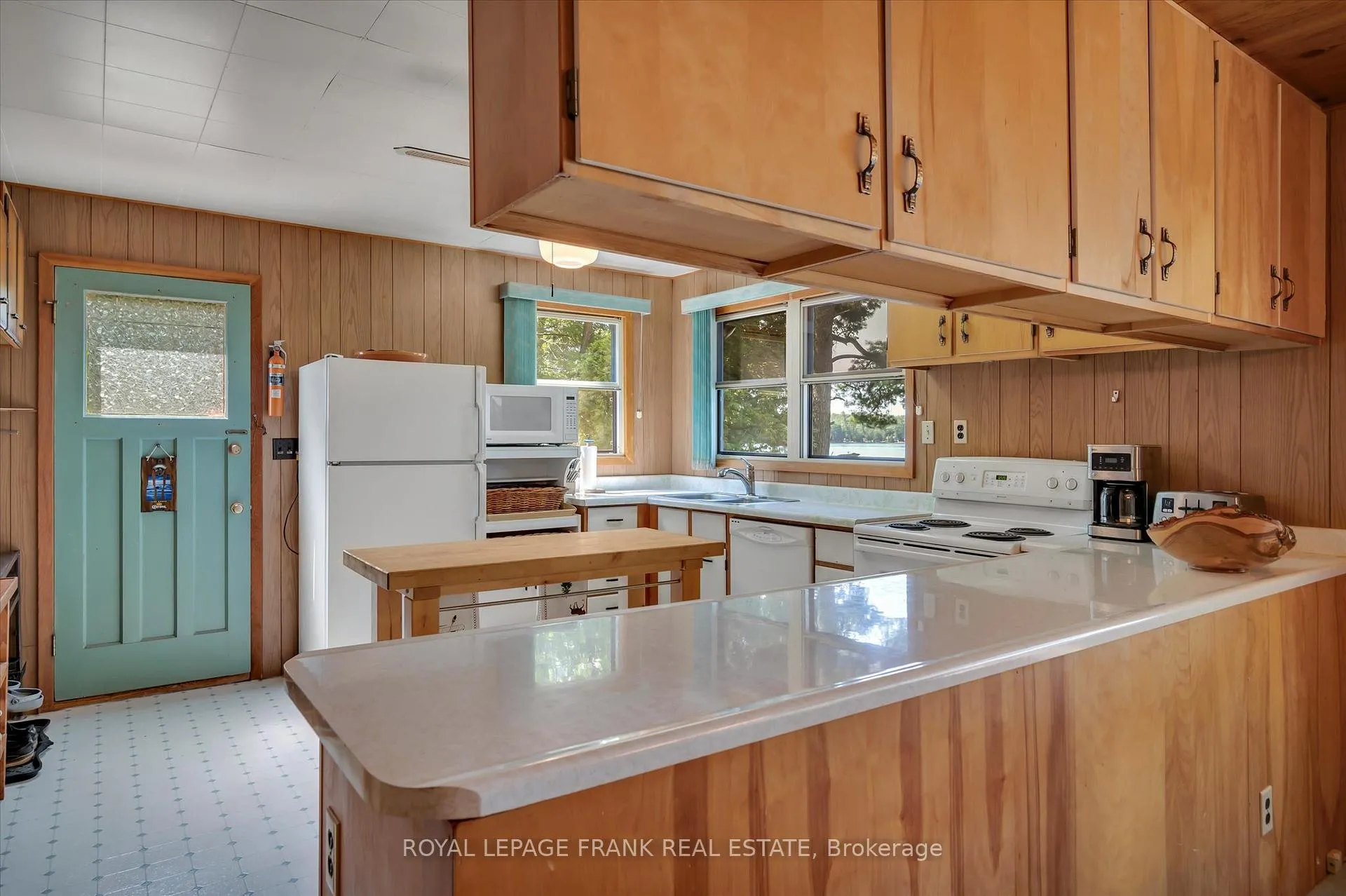 Photo 32 of 2724 Newcomb Lane, Selwyn — HOMEH
