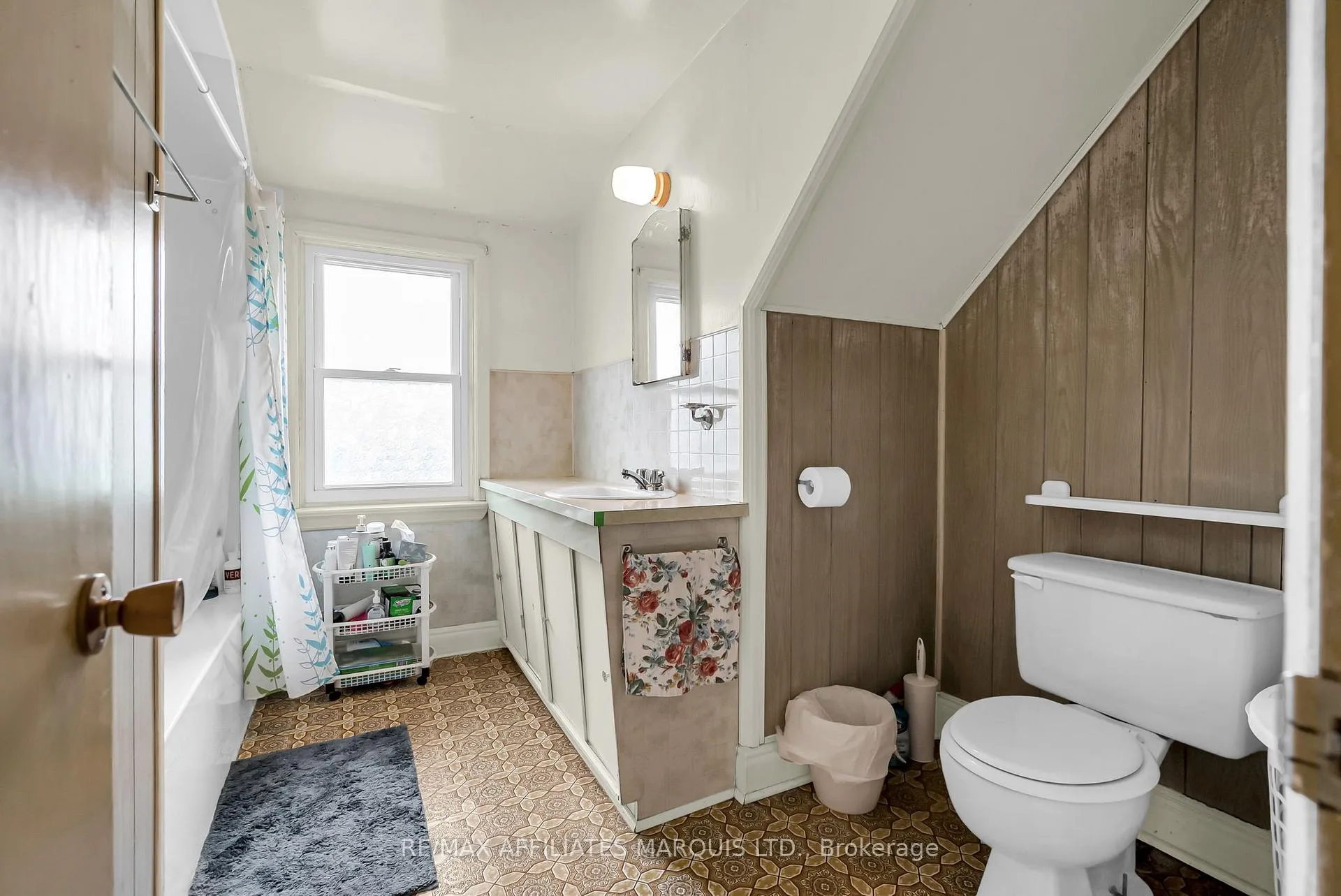 Photo 24 of 1507 Queen Street, Cornwall — HOMEH