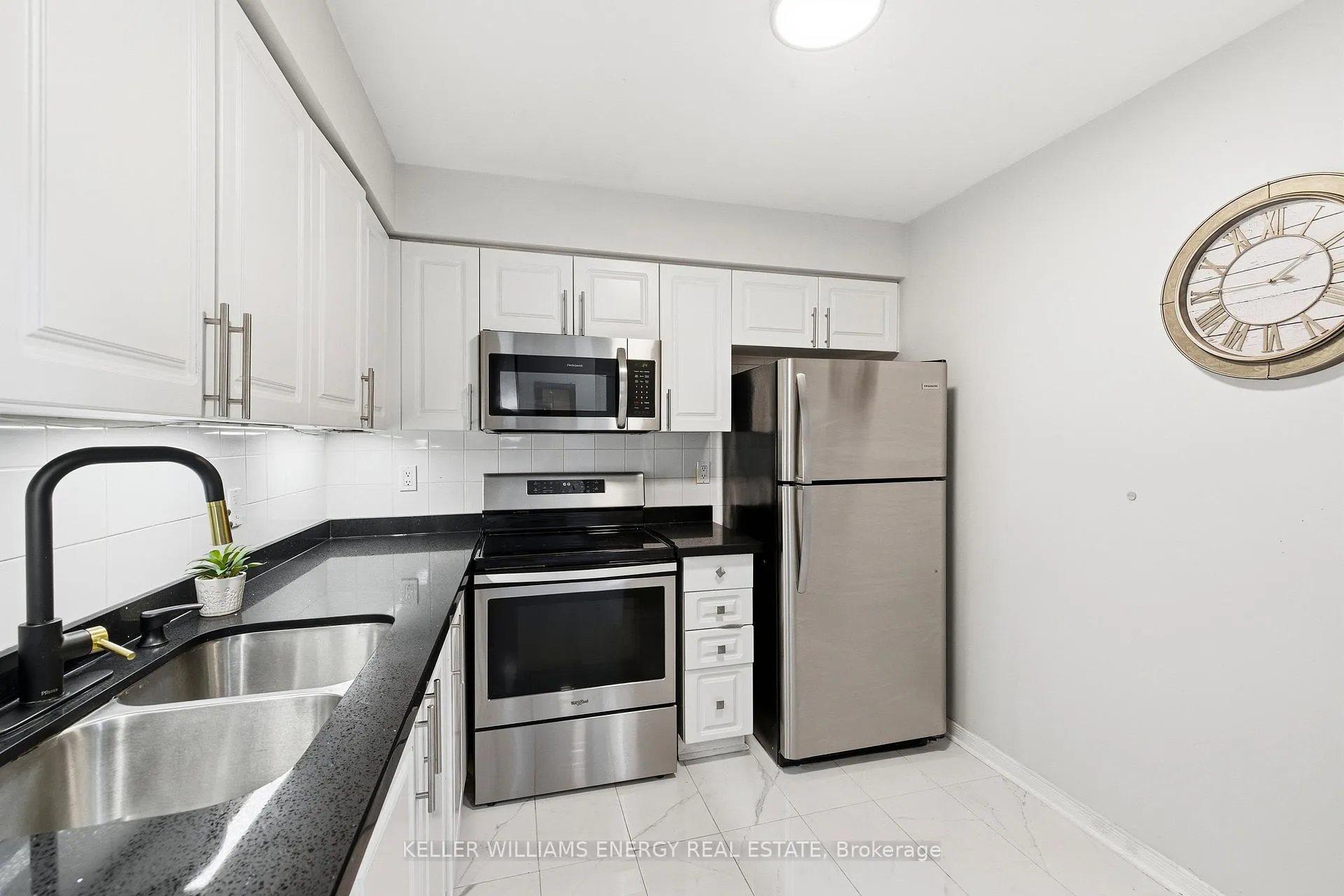 Photo 13 of Unit 103, 1000 The Esplanade N, Pickering, Town Centre — HOMEH
