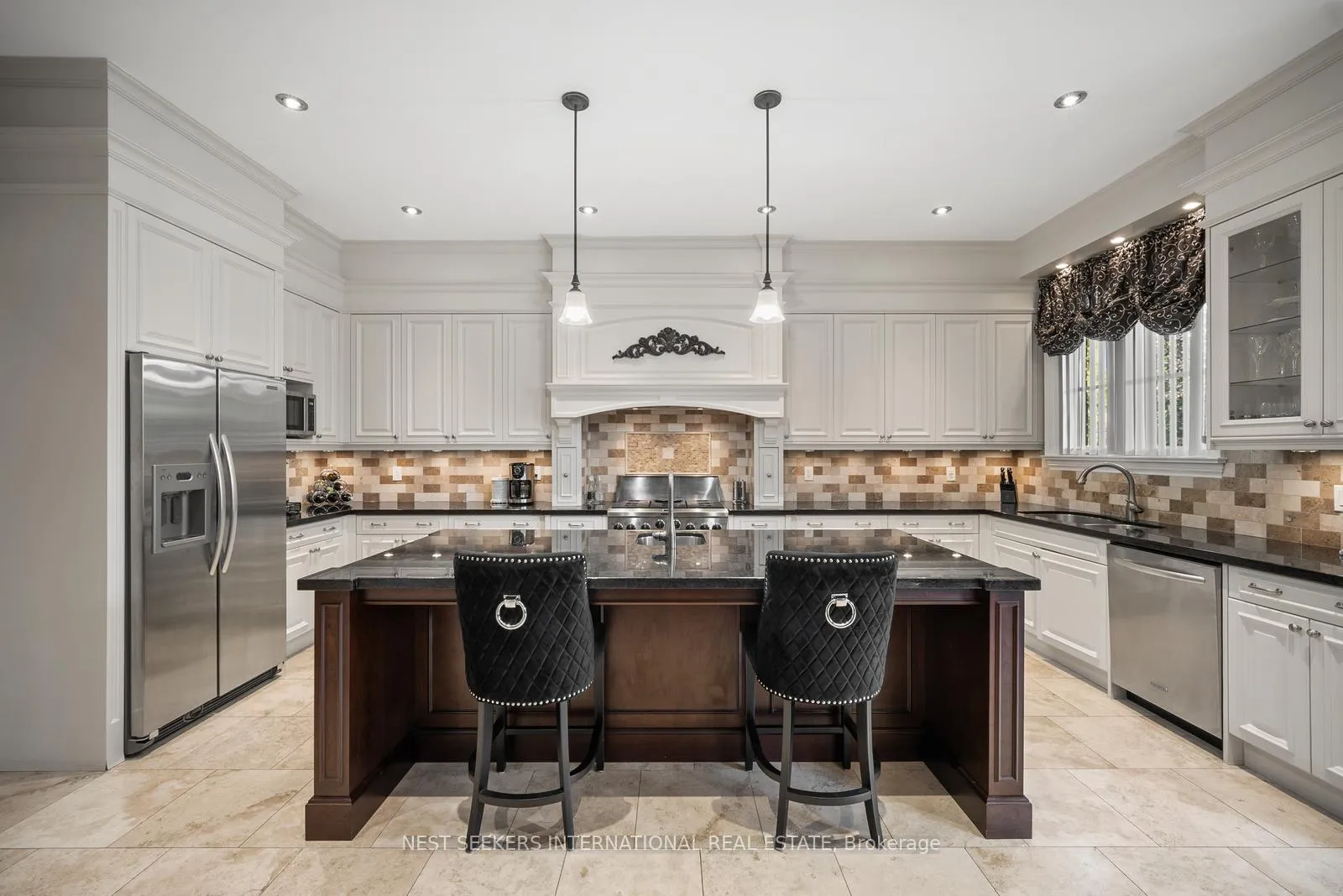 Photo 9 of 178 Grandvista Crescent, Vaughan, Vellore Village — HOMEH