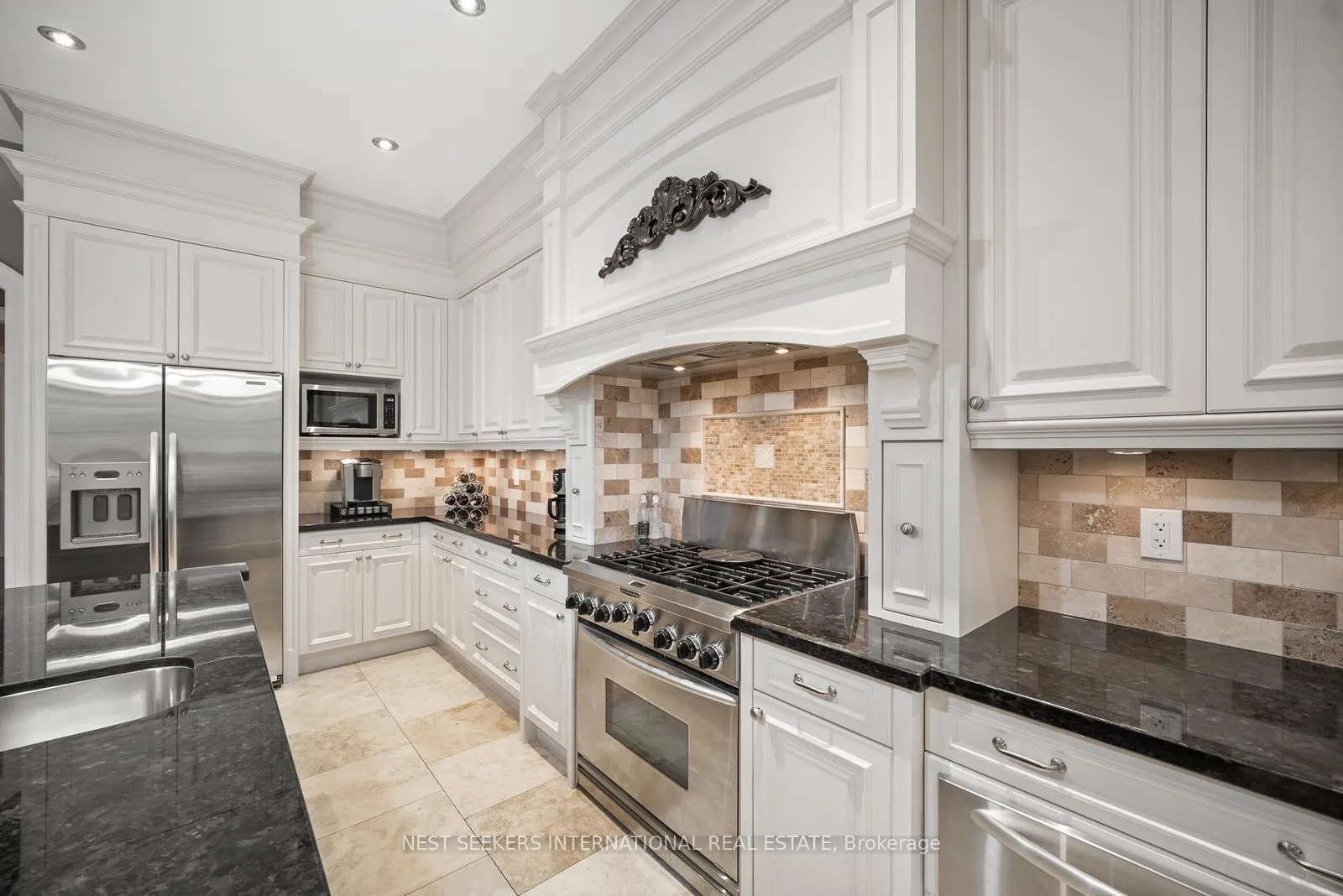 Photo 10 of 178 Grandvista Crescent, Vaughan, Vellore Village — HOMEH