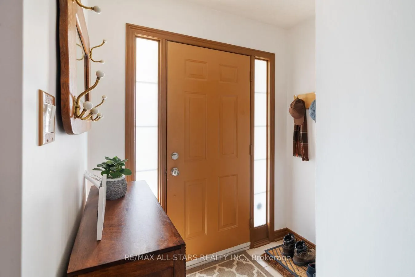 Photo 5 of 128 Earl Cuddie Boulevard, Scugog, Port Perry — HOMEH