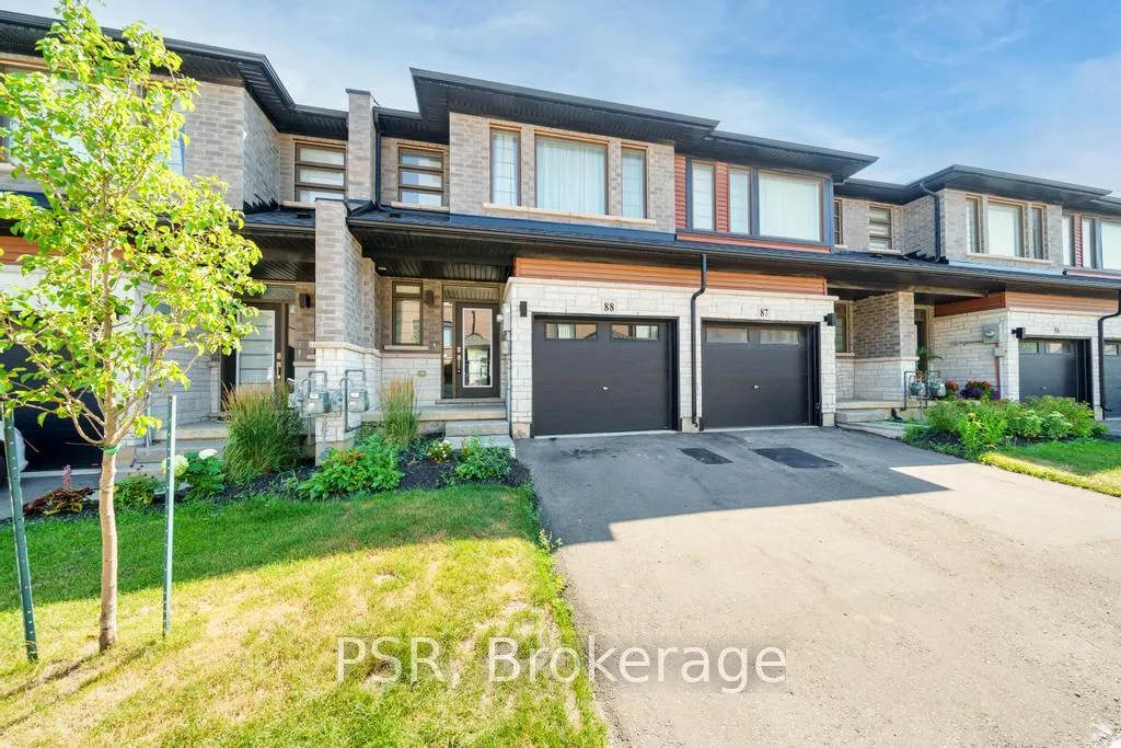 Photo 5 of Unit 88, 120 Court Drive, Brant, Paris — HOMEH