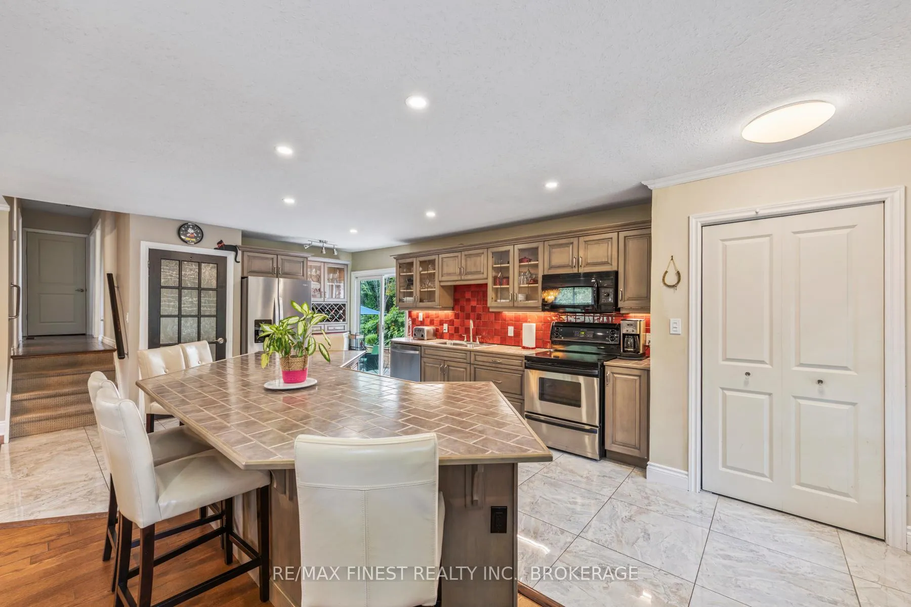 Photo 9 of 895 Brodie Avenue, Kingston, City Southwest — HOMEH