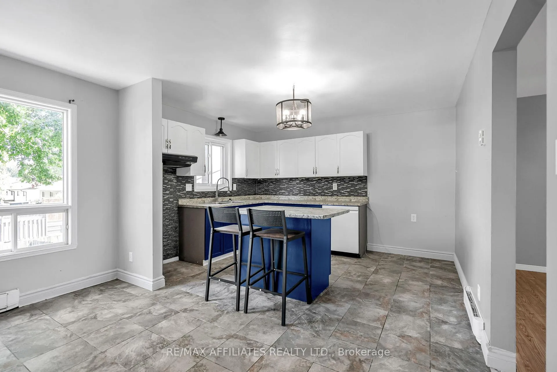 Photo 19 of 1711 Donald Avenue, Cornwall — HOMEH