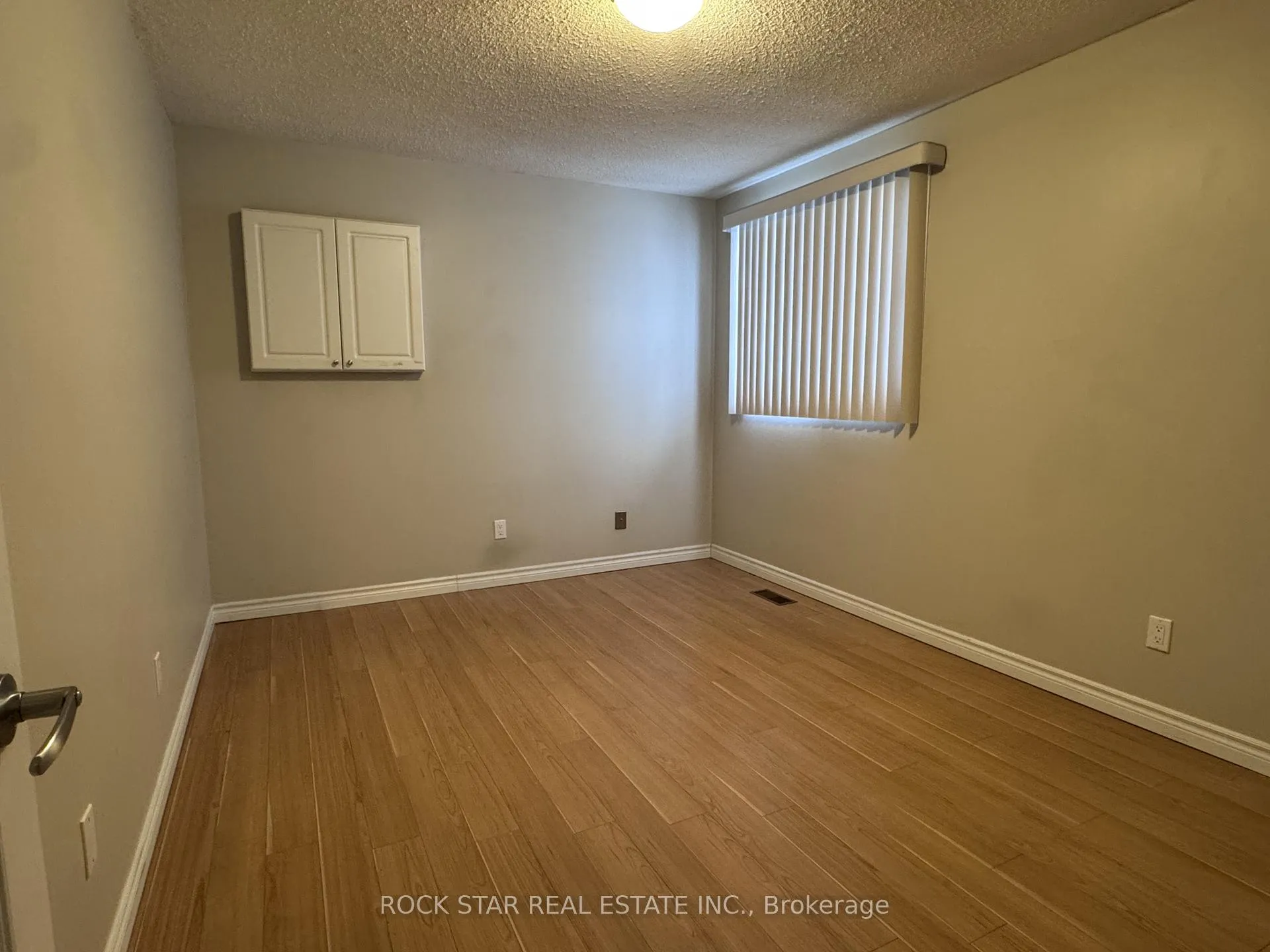 Photo 7 of Unit Main, 168 Millwood Crescent, Kitchener — HOMEH