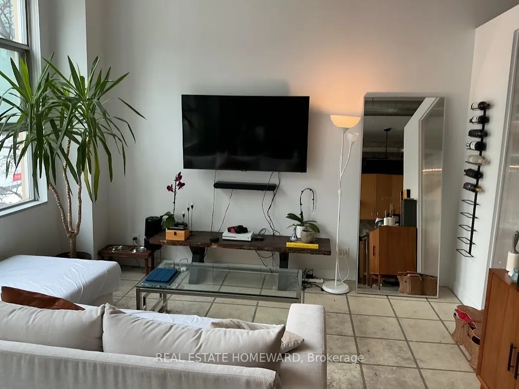 Photo 5 of Unit 205, 188 Eglinton Avenue E, Toronto, Mount Pleasant West — HOMEH