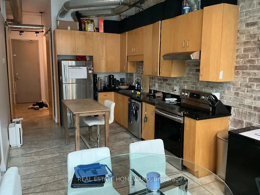 Photo 8 of Unit 205, 188 Eglinton Avenue E, Toronto, Mount Pleasant West — HOMEH