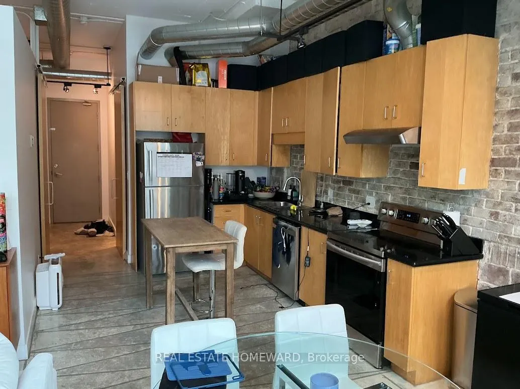 Photo 9 of Unit 205, 188 Eglinton Avenue E, Toronto, Mount Pleasant West — HOMEH