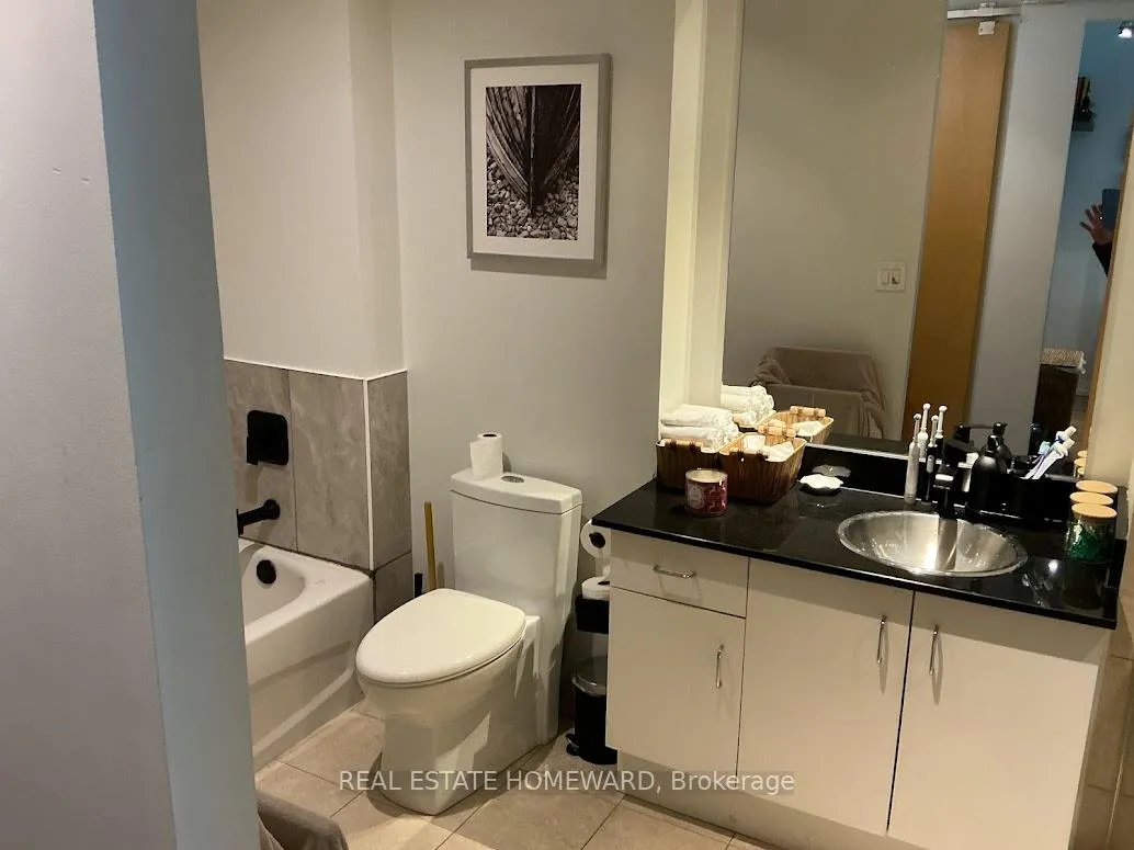 Photo 15 of Unit 205, 188 Eglinton Avenue E, Toronto, Mount Pleasant West — HOMEH