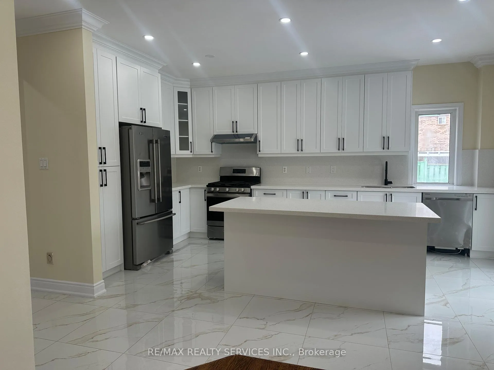 Photo 156 of 80 Farthingale Crescent, Brampton, Fletcher's Meadow — HOMEH
