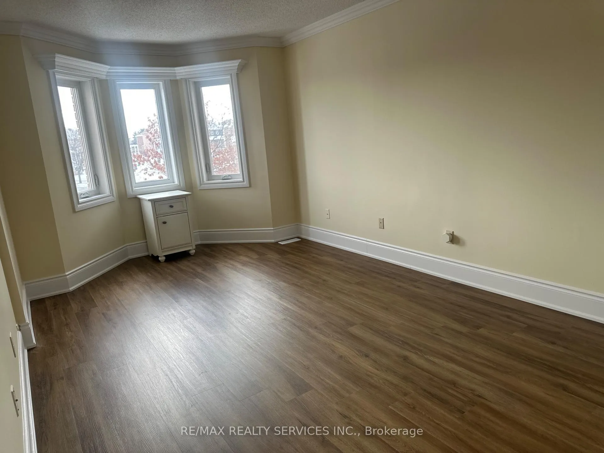 Photo 355 of 80 Farthingale Crescent, Brampton, Fletcher's Meadow — HOMEH