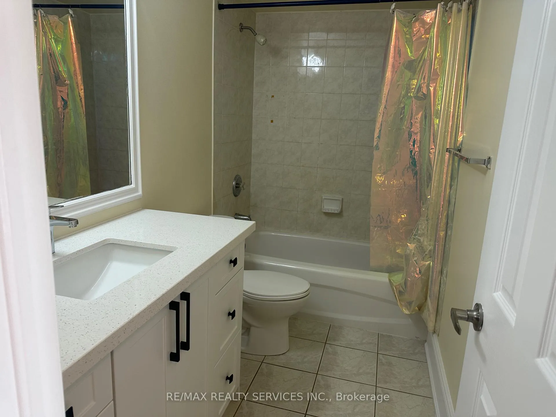 Photo 399 of 80 Farthingale Crescent, Brampton, Fletcher's Meadow — HOMEH