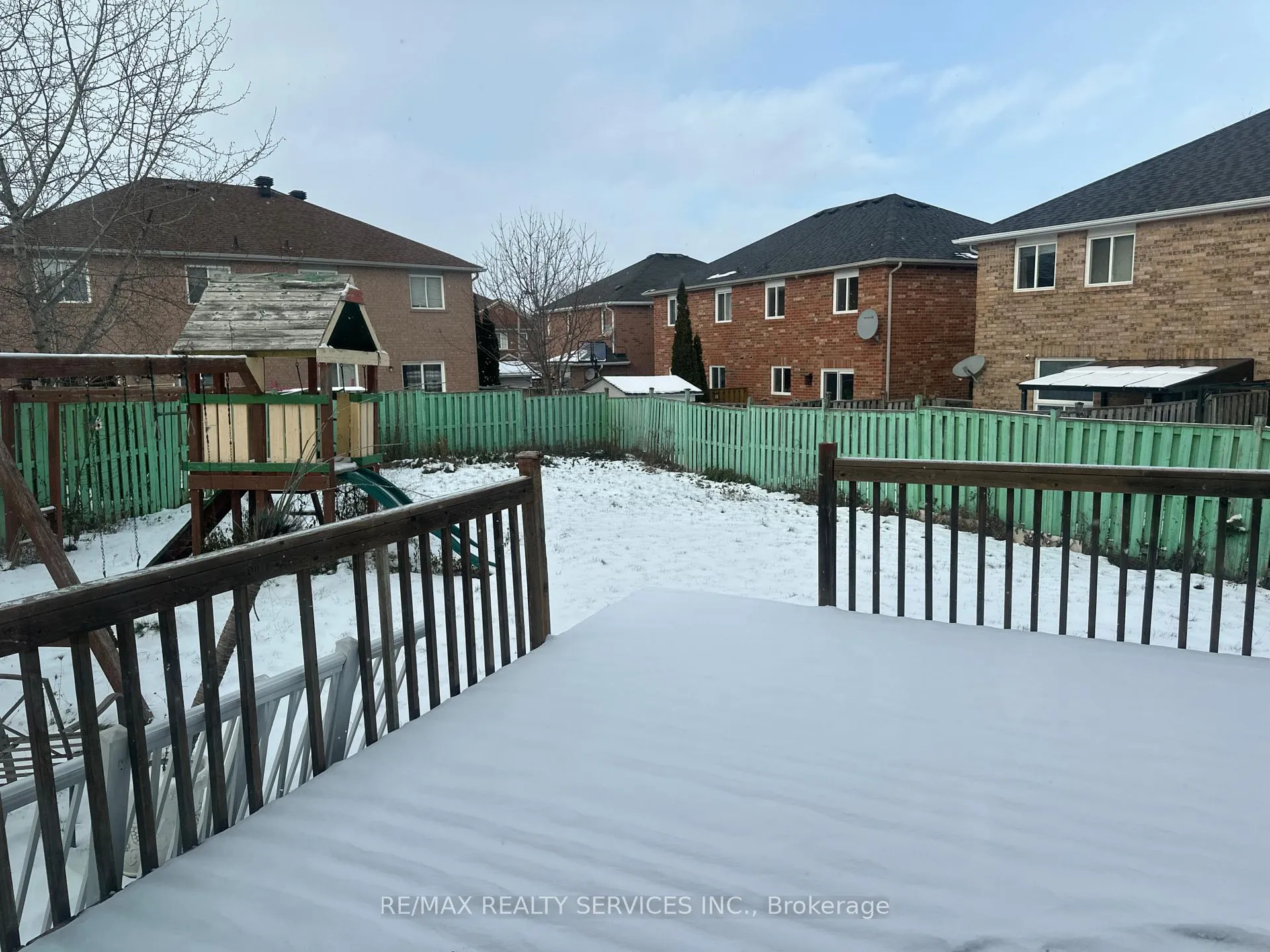 Photo 475 of 80 Farthingale Crescent, Brampton, Fletcher's Meadow — HOMEH