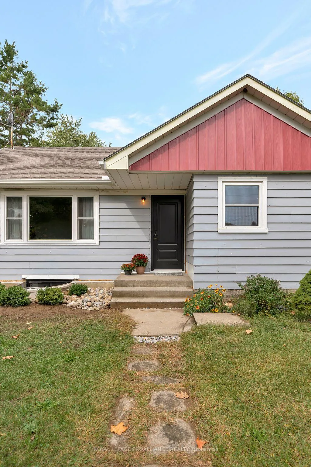 Photo 3 of 1446 County Road 12, Prince Edward County, Picton — HOMEH
