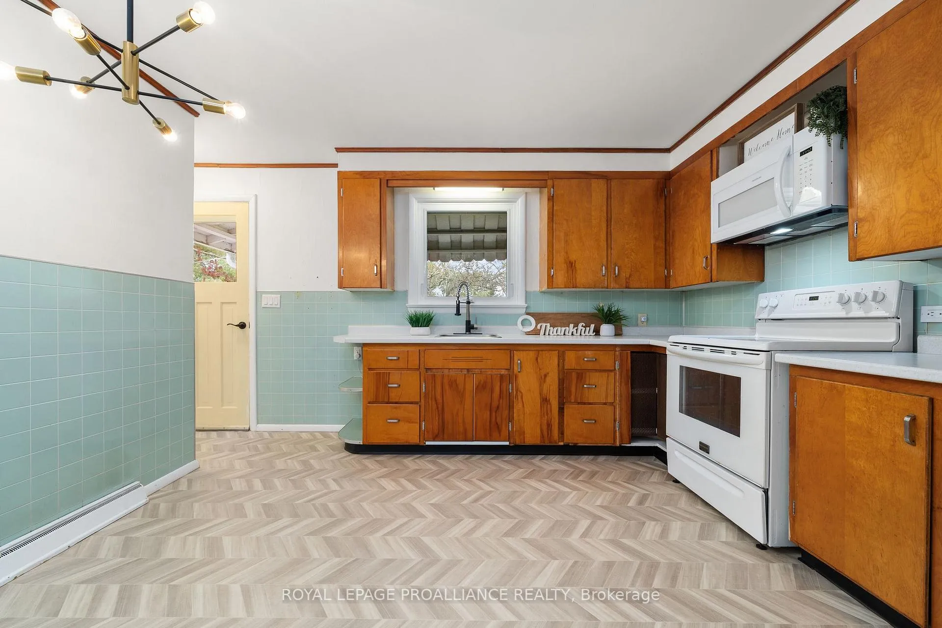 Photo 9 of 1446 County Road 12, Prince Edward County, Picton — HOMEH