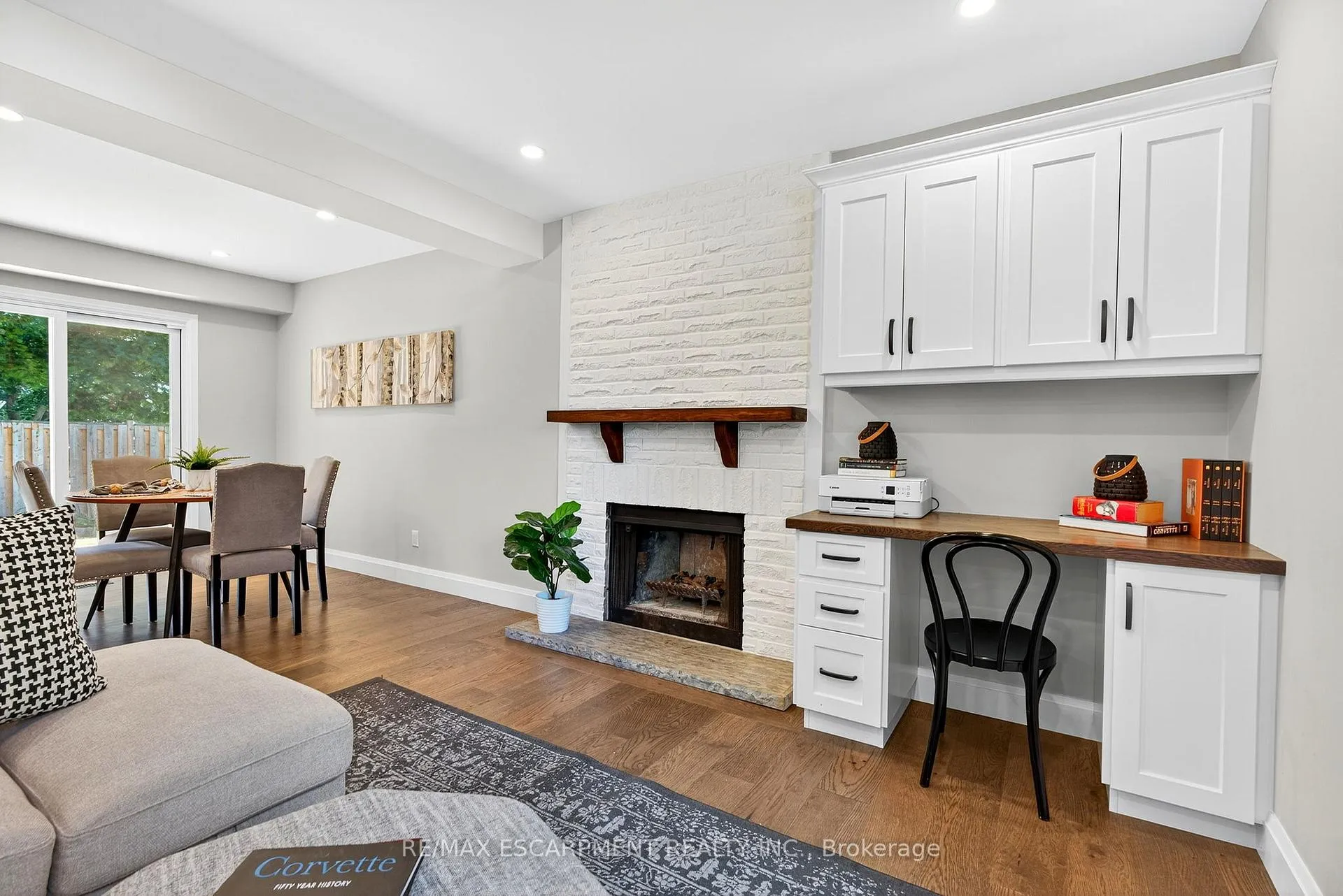 Photo 10 of 6 Chudleigh Street, Hamilton, Waterdown — HOMEH