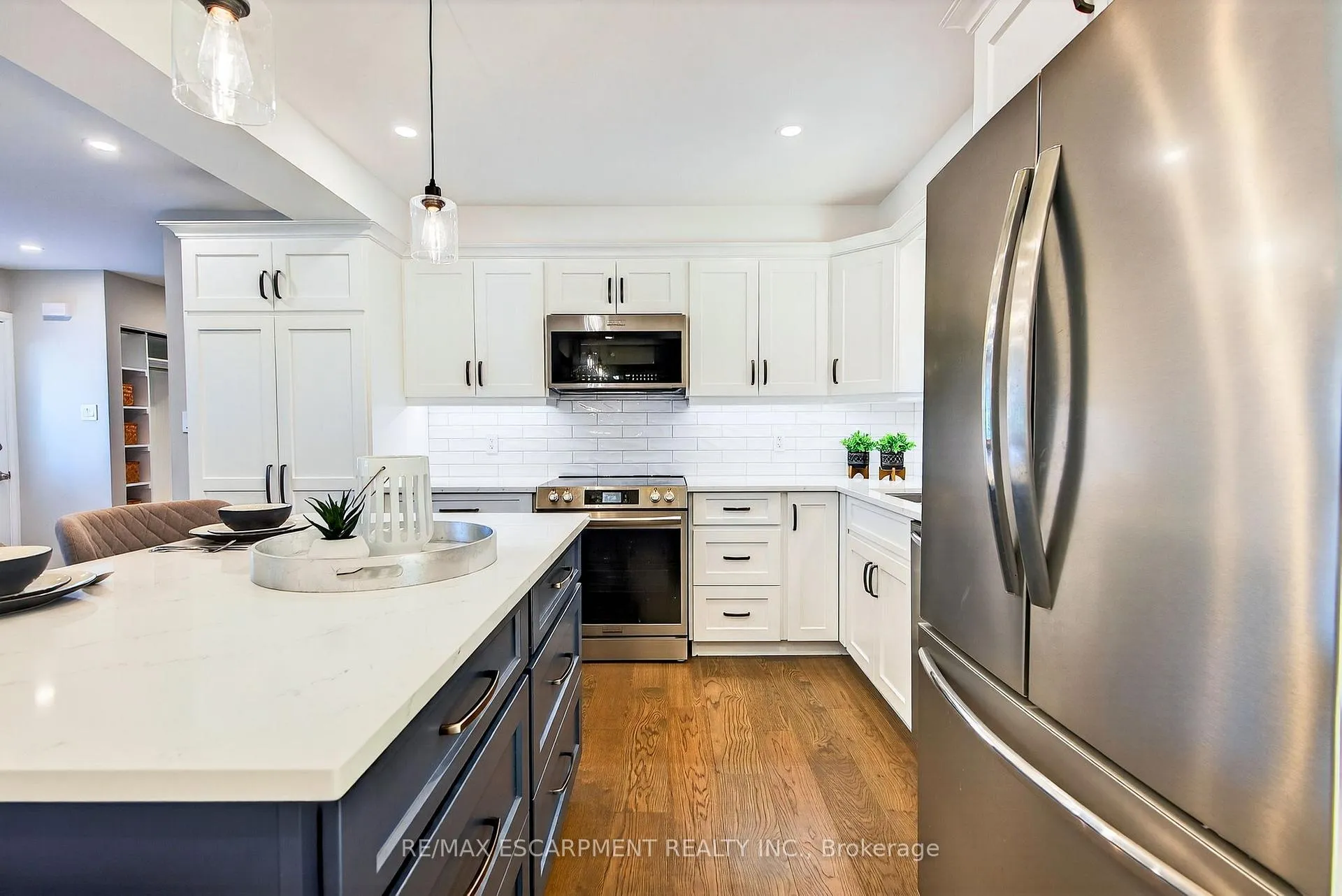 Photo 18 of 6 Chudleigh Street, Hamilton, Waterdown — HOMEH
