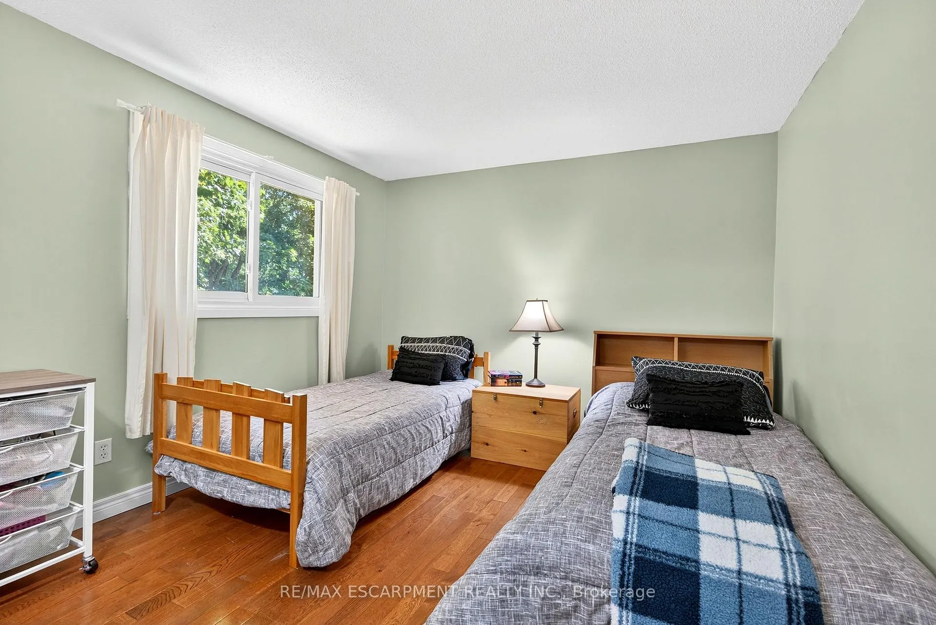 Photo 25 of 6 Chudleigh Street, Hamilton, Waterdown — HOMEH