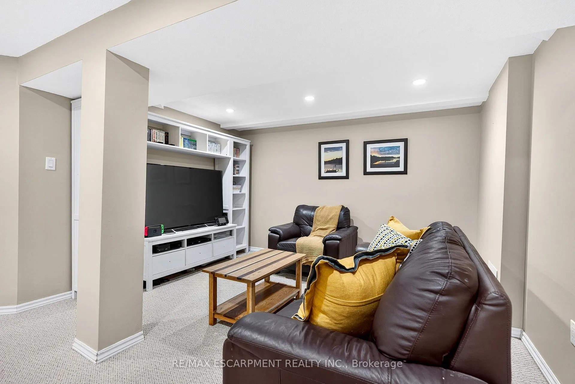Photo 35 of 6 Chudleigh Street, Hamilton, Waterdown — HOMEH