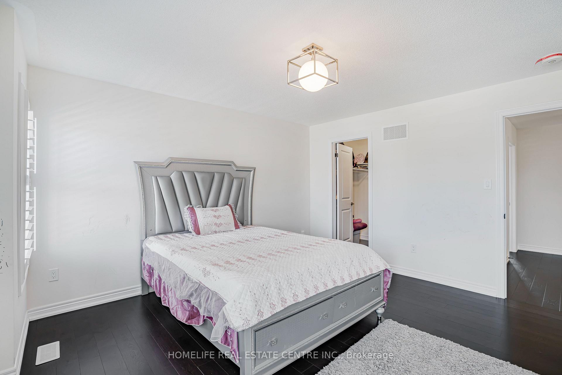 Photo 12 of 159 Terry Fox Drive, Barrie, Rural Barrie Southeast — HOMEH