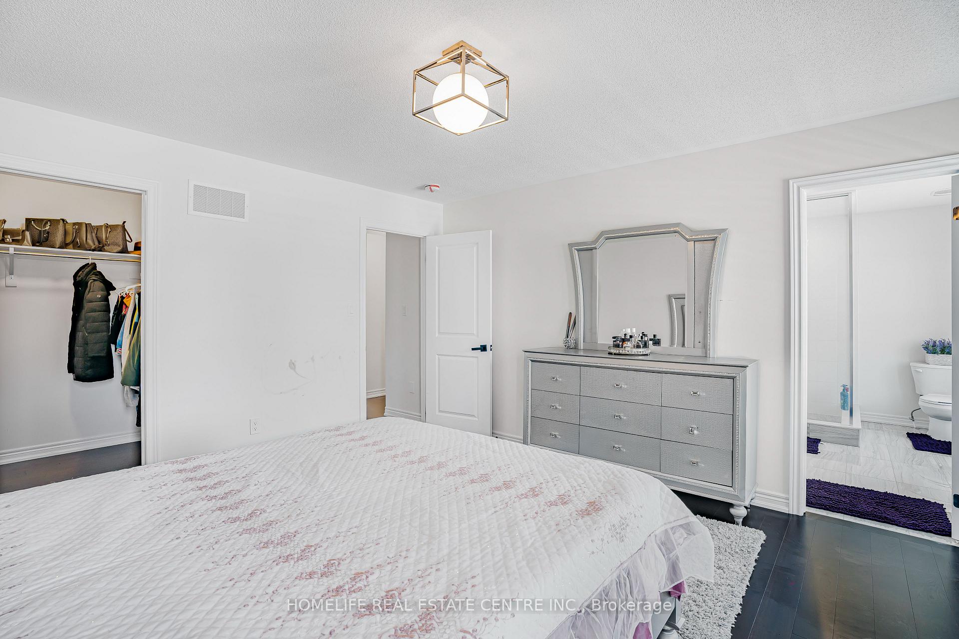 Photo 13 of 159 Terry Fox Drive, Barrie, Rural Barrie Southeast — HOMEH