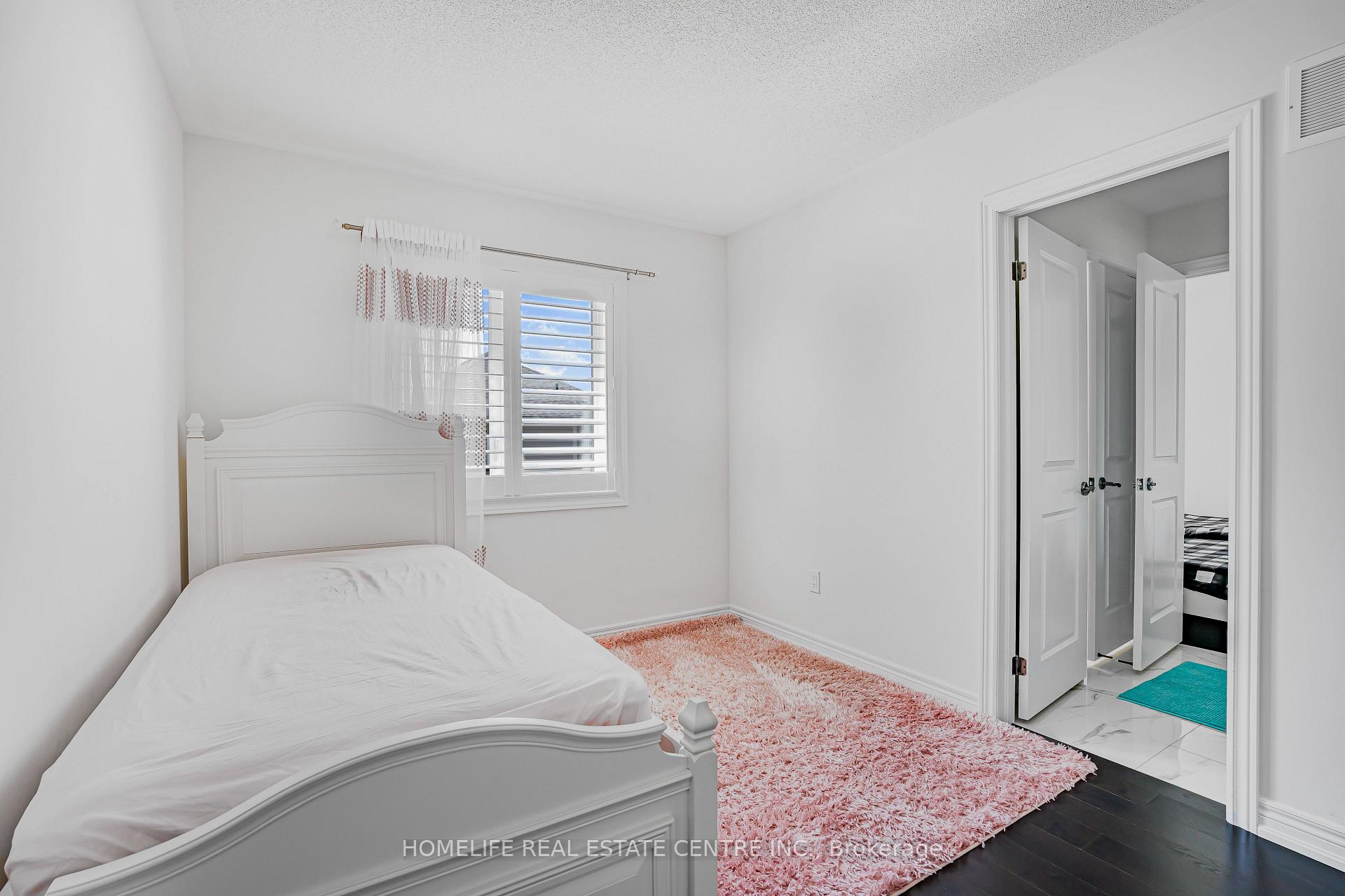 Photo 19 of 159 Terry Fox Drive, Barrie, Rural Barrie Southeast — HOMEH