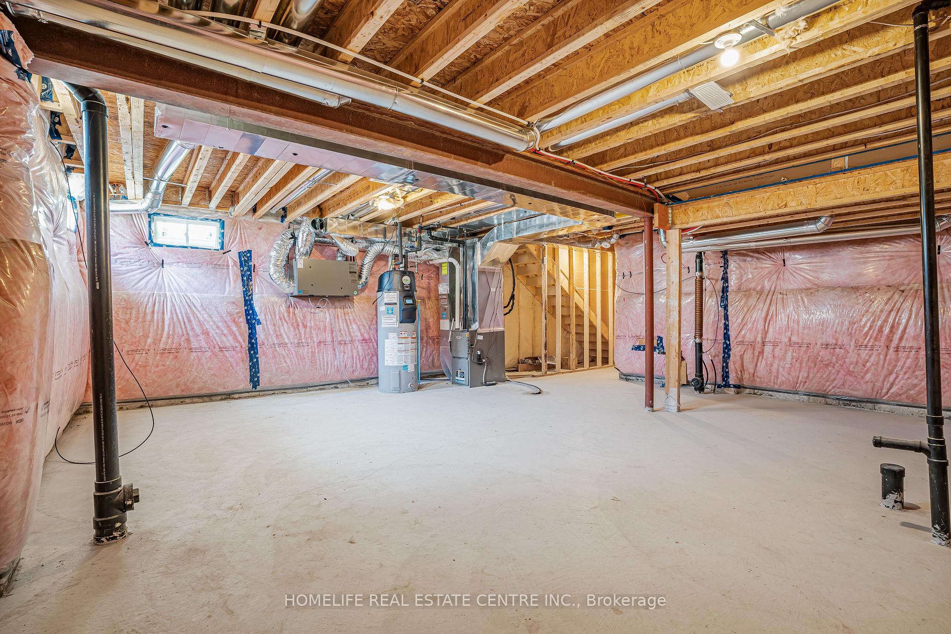 Photo 27 of 159 Terry Fox Drive, Barrie, Rural Barrie Southeast — HOMEH