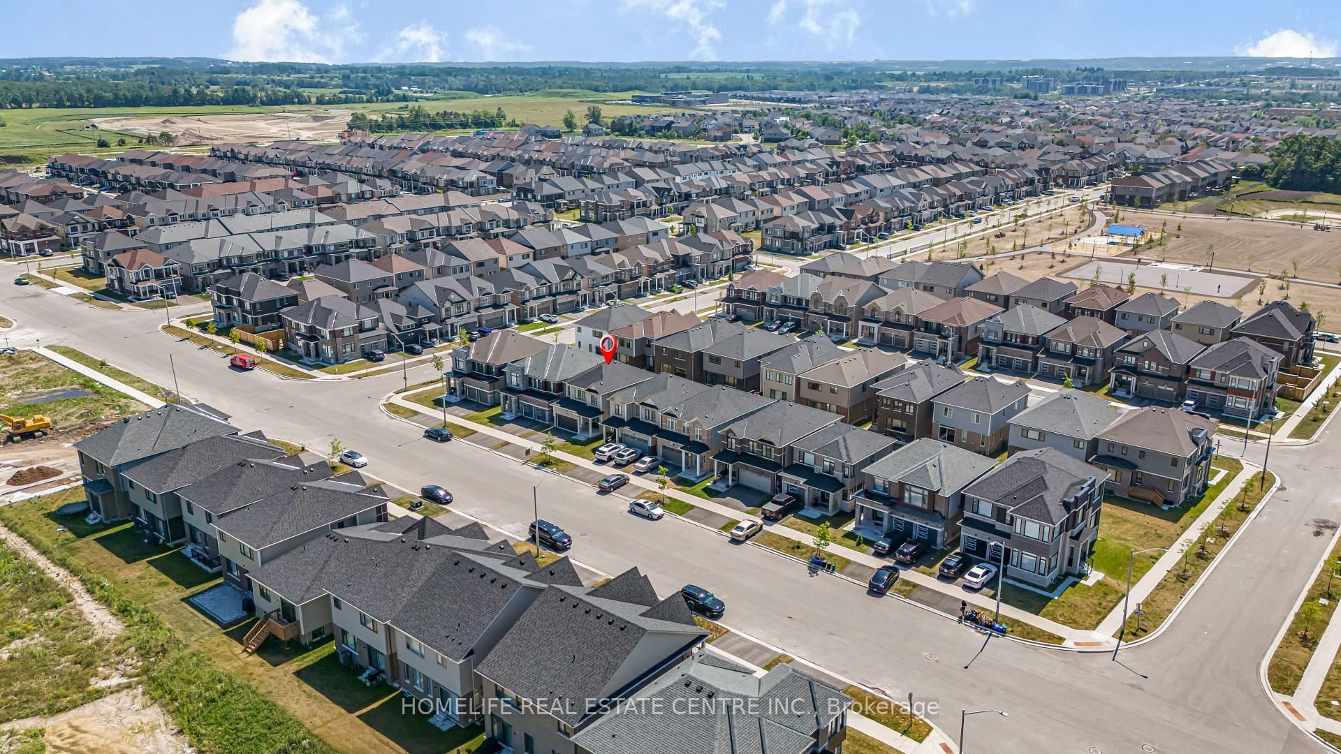 Photo 30 of 159 Terry Fox Drive, Barrie, Rural Barrie Southeast — HOMEH
