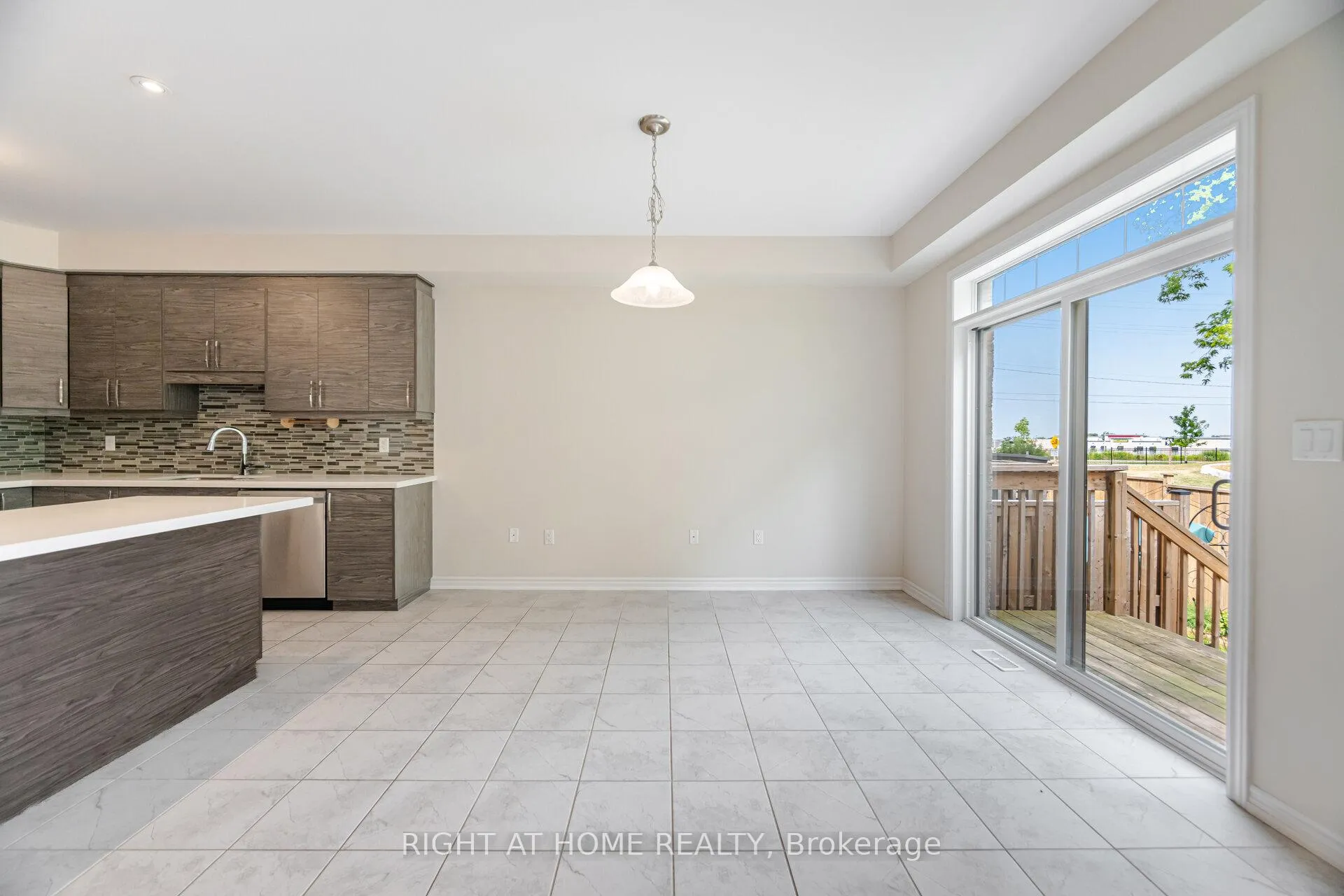 Photo 15 of Unit 23, 1 Tom Brown Drive, Brant, Paris — HOMEH
