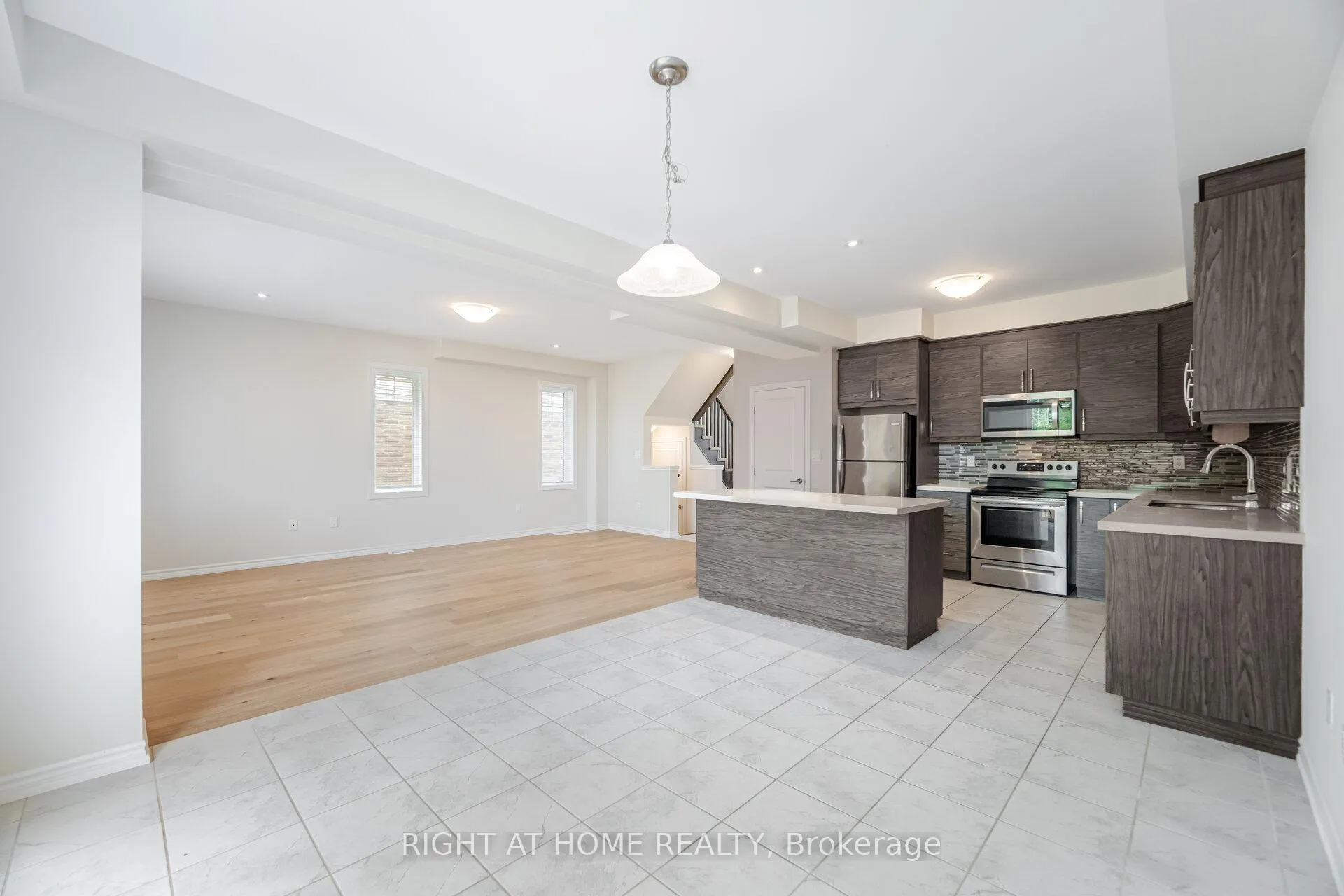 Photo 19 of Unit 23, 1 Tom Brown Drive, Brant, Paris — HOMEH
