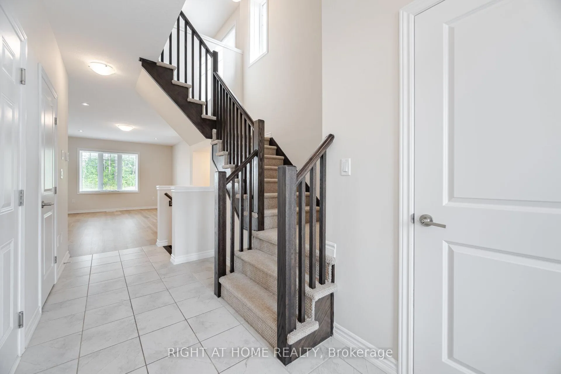 Photo 25 of Unit 23, 1 Tom Brown Drive, Brant, Paris — HOMEH
