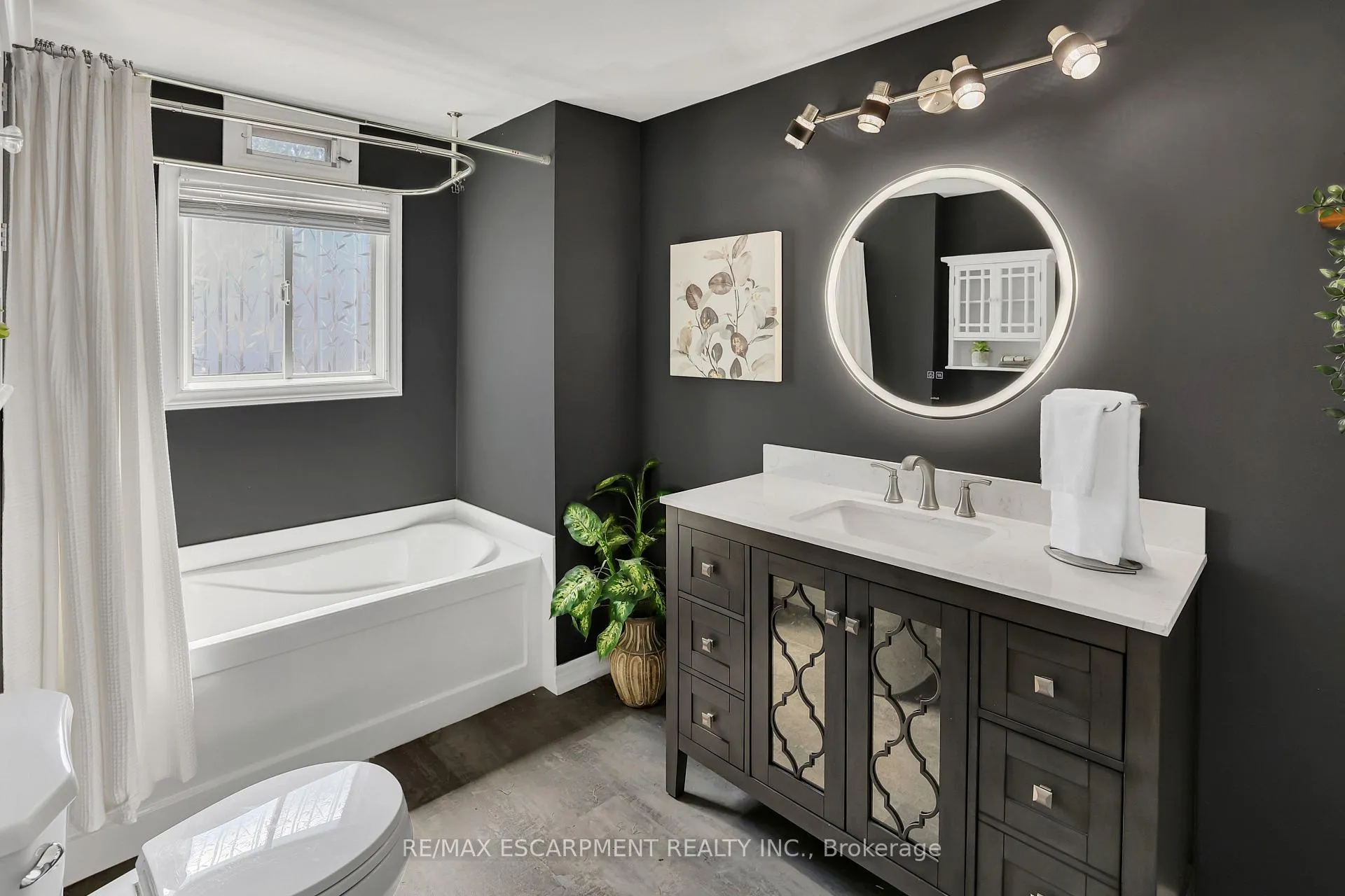 Photo 17 of 4450 Timothy Lane, Lincoln, Beamsville — HOMEH