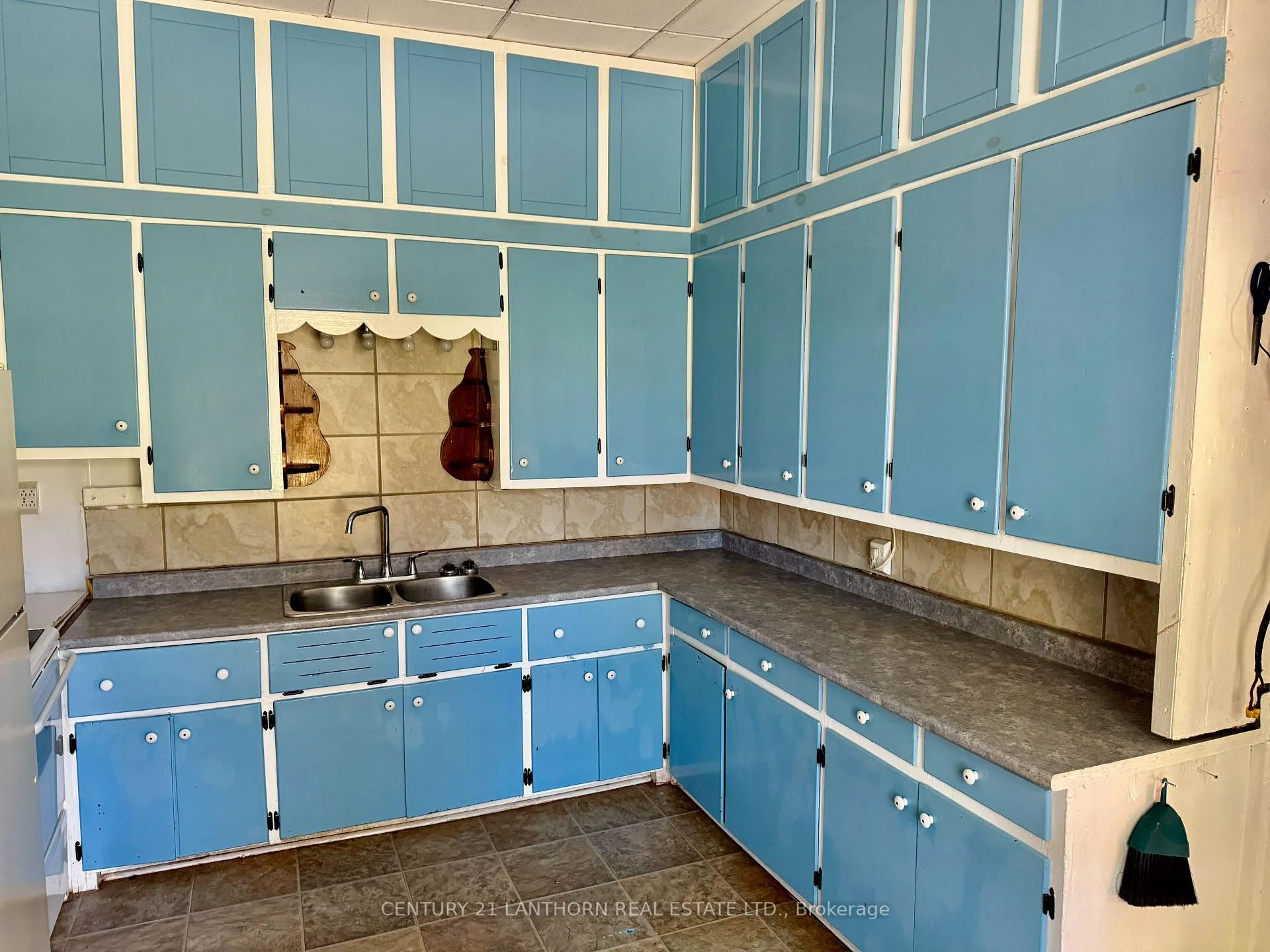 Photo 25 of 1748 Queensborough Road, Tweed, Elzevir (Twp) — HOMEH