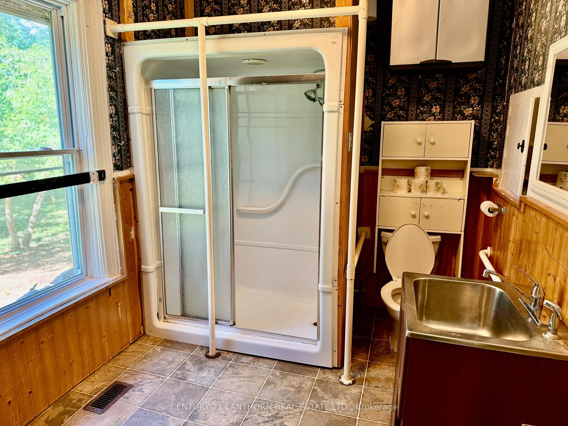 Photo 26 of 1748 Queensborough Road, Tweed, Elzevir (Twp) — HOMEH