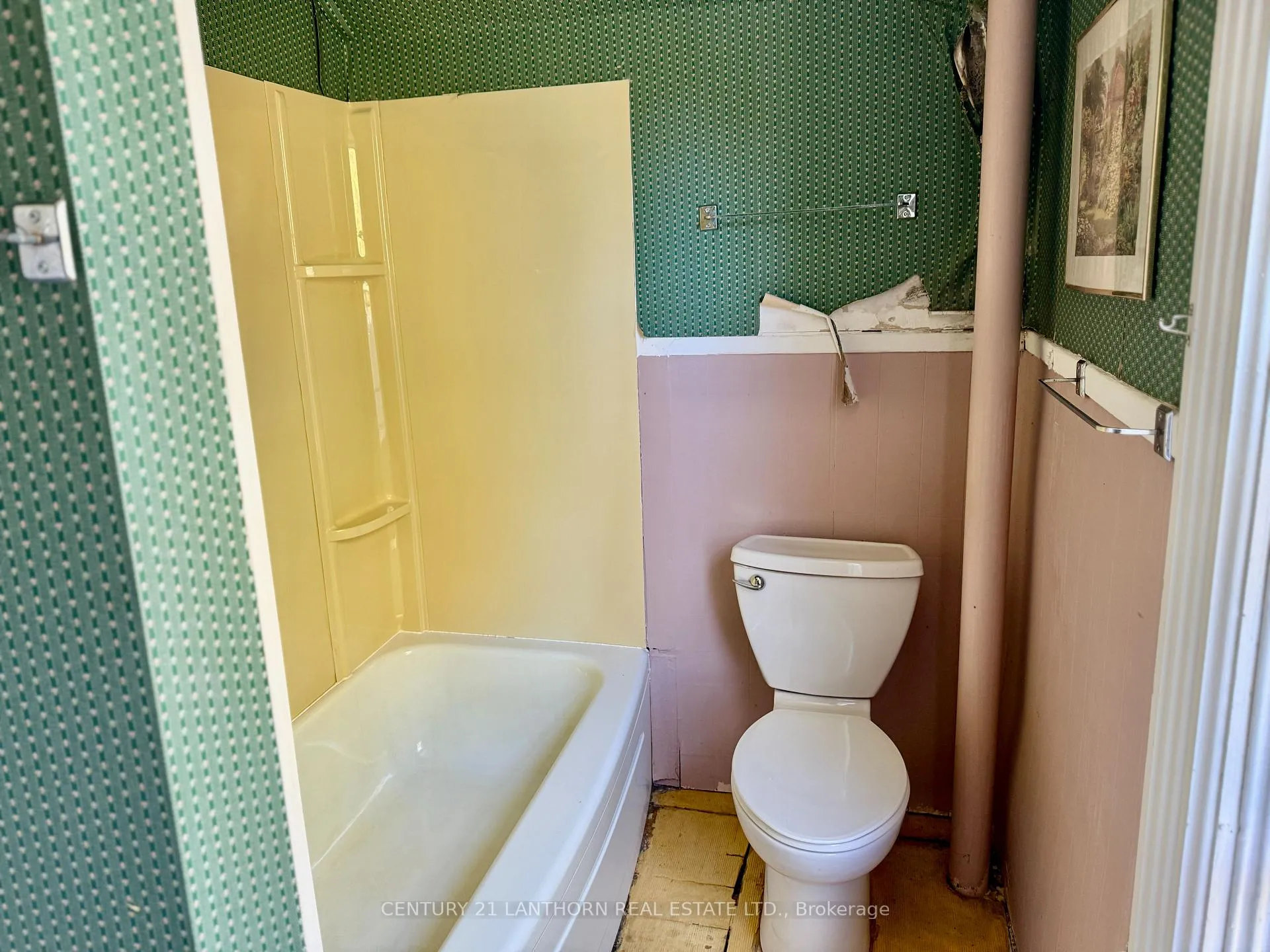 Photo 34 of 1748 Queensborough Road, Tweed, Elzevir (Twp) — HOMEH