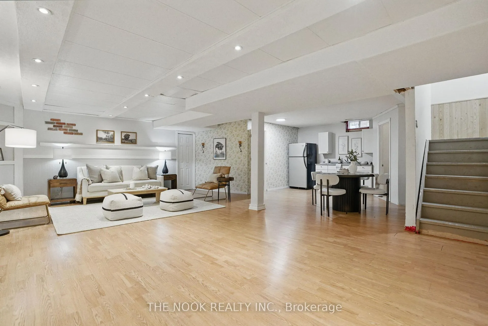 Photo 30 of 2 Clayton Crescent, Clarington, Bowmanville — HOMEH