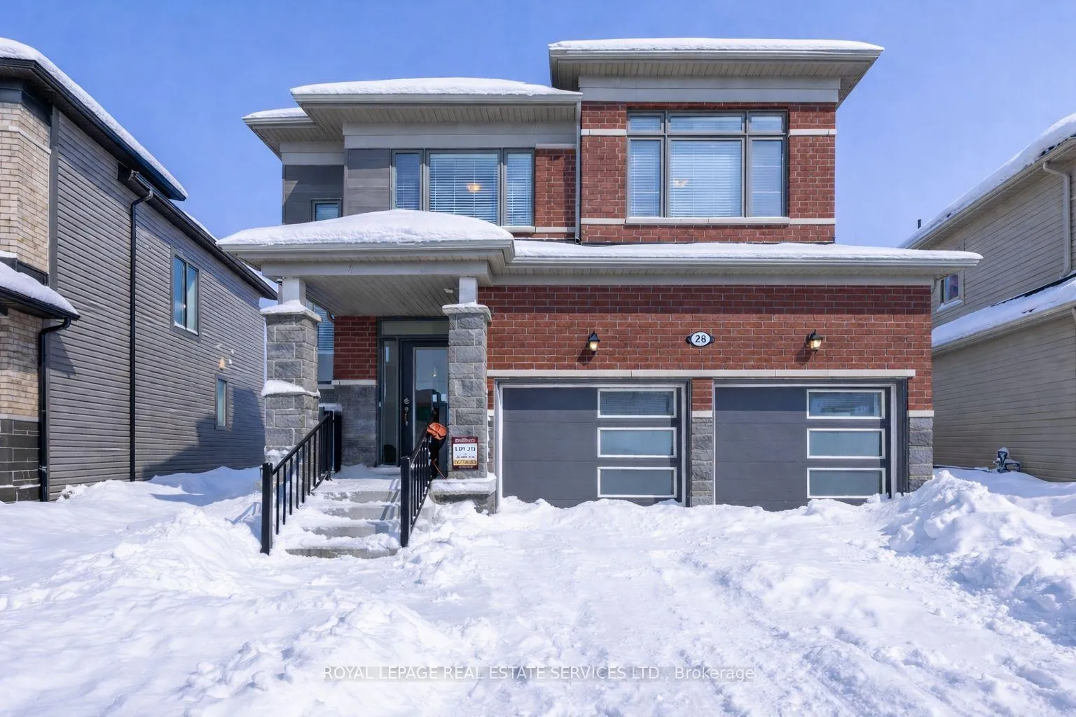 Front of 28 Union Boulevard