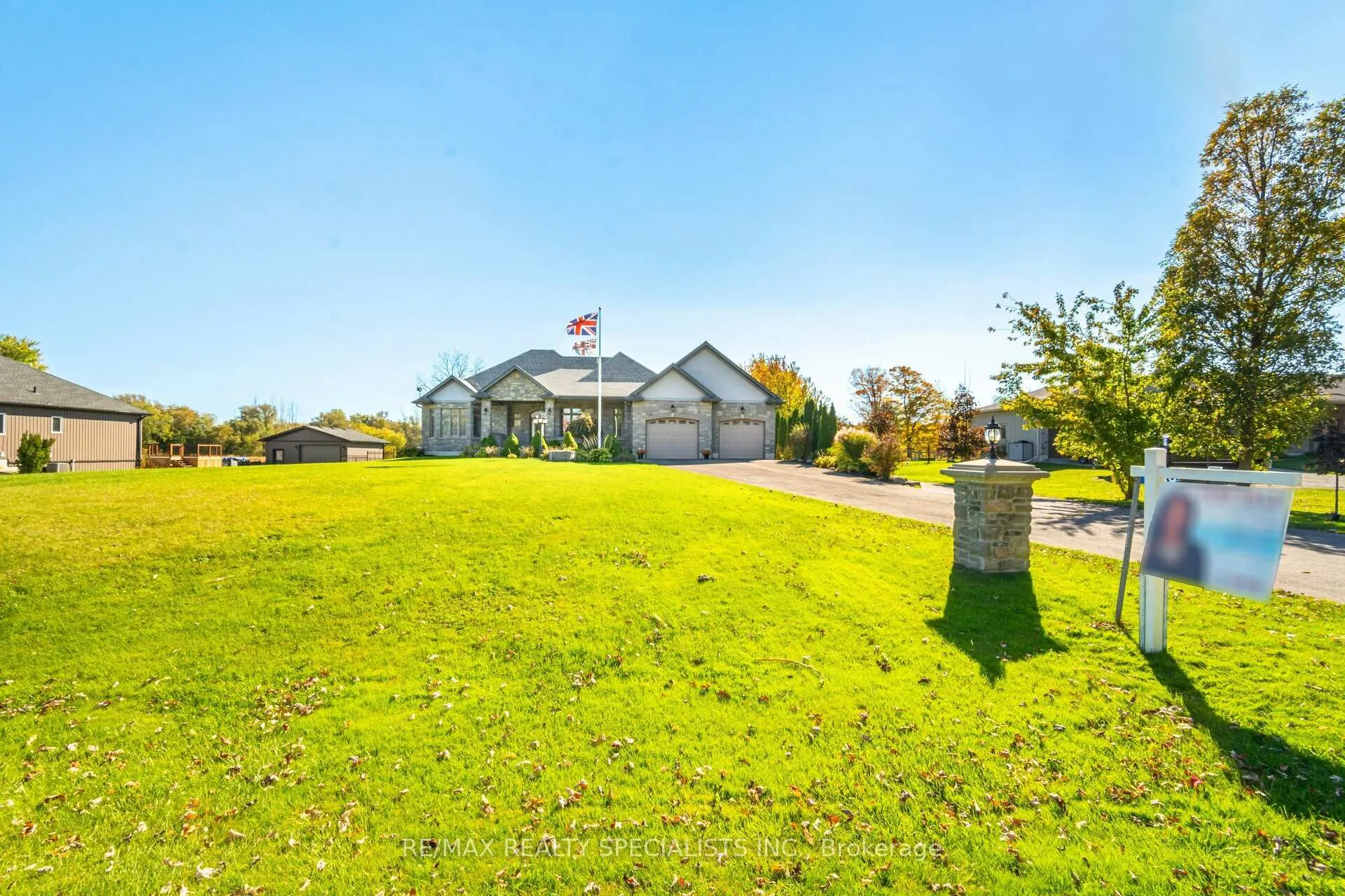 Photo 4 of 339 Sixth Concession Road, Brant, Burford — HOMEH