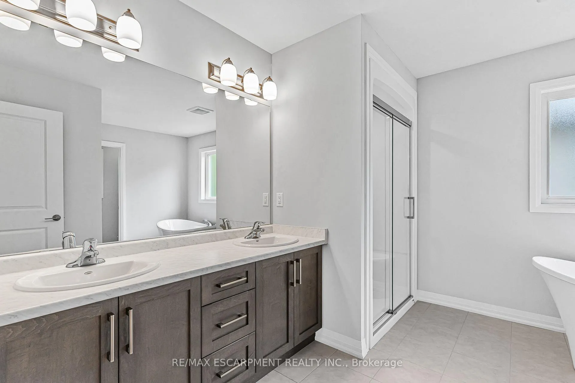 Photo 24 of 65 Willson Drive, Thorold, Hurricane/Merrittville — HOMEH