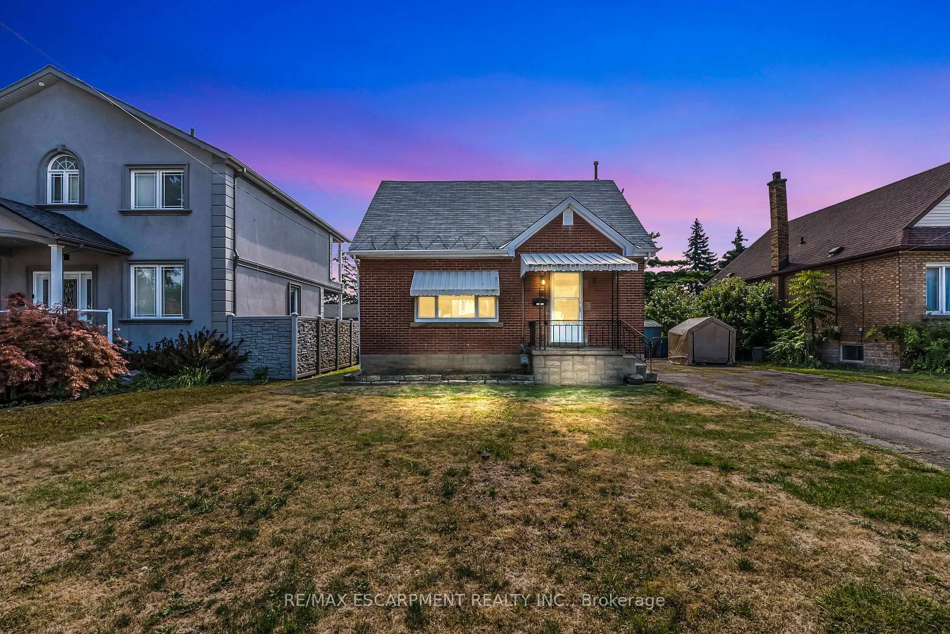 Photo 1 of 59 Cloverdale Avenue, Hamilton, Rosedale — HOMEH