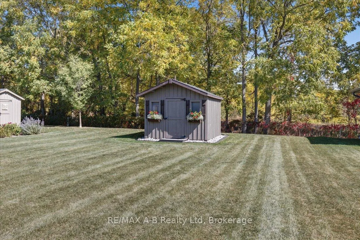 Photo 43 of 329 Tracy Street, St. Marys — HOMEH
