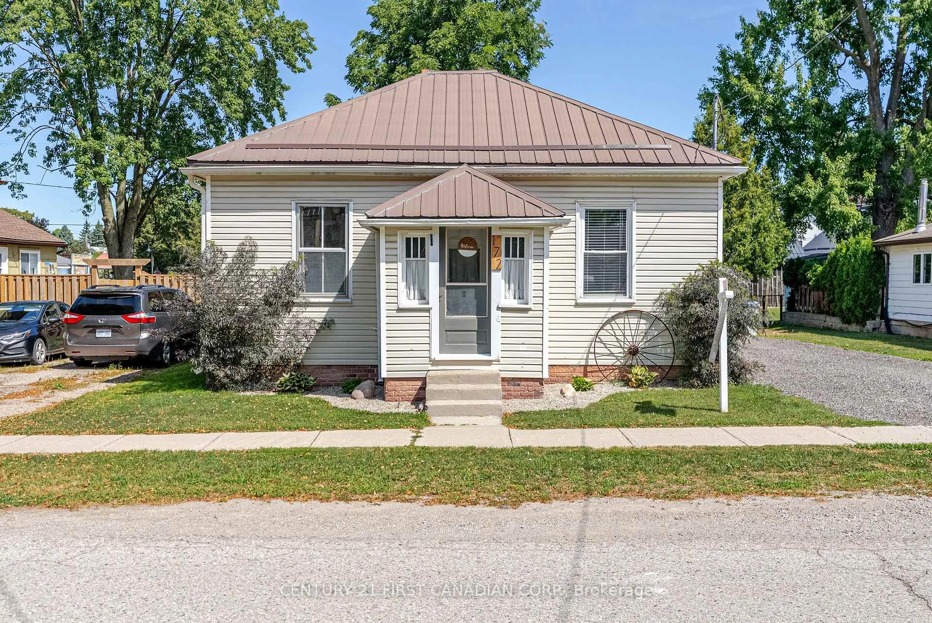 Photo 2 of 172 George Street, North Middlesex, Ailsa Craig — HOMEH