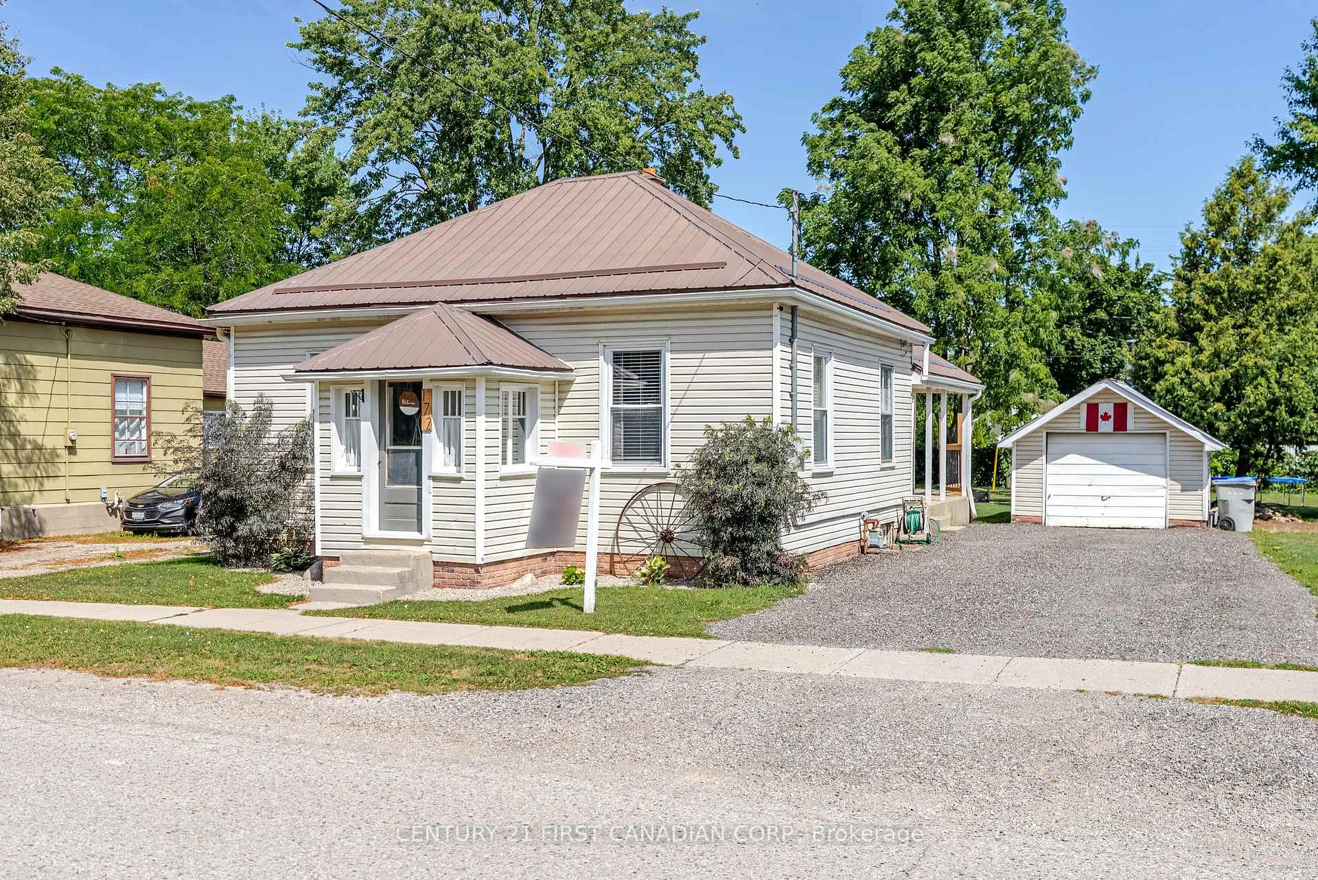 Photo 3 of 172 George Street, North Middlesex, Ailsa Craig — HOMEH