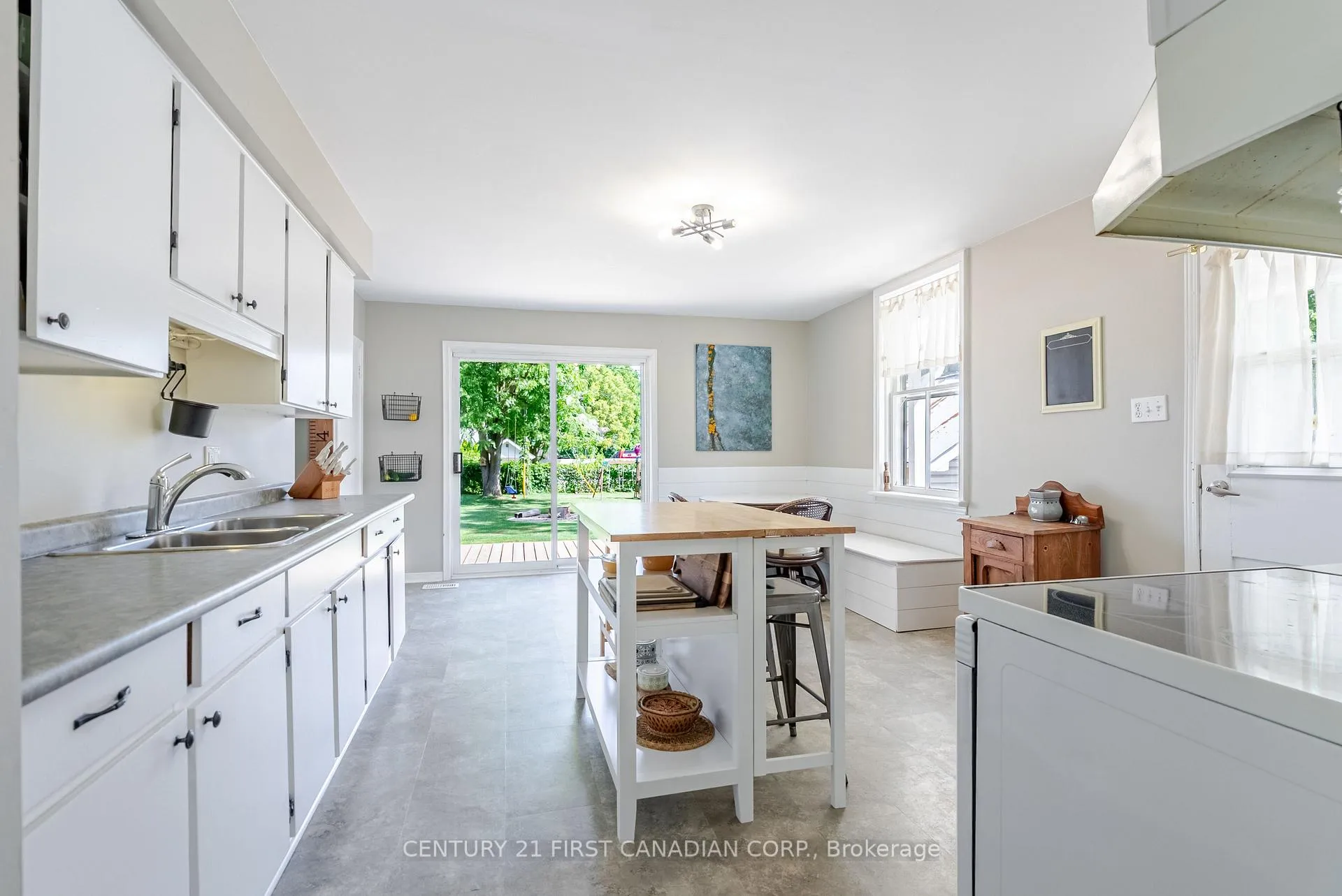 Photo 20 of 172 George Street, North Middlesex, Ailsa Craig — HOMEH