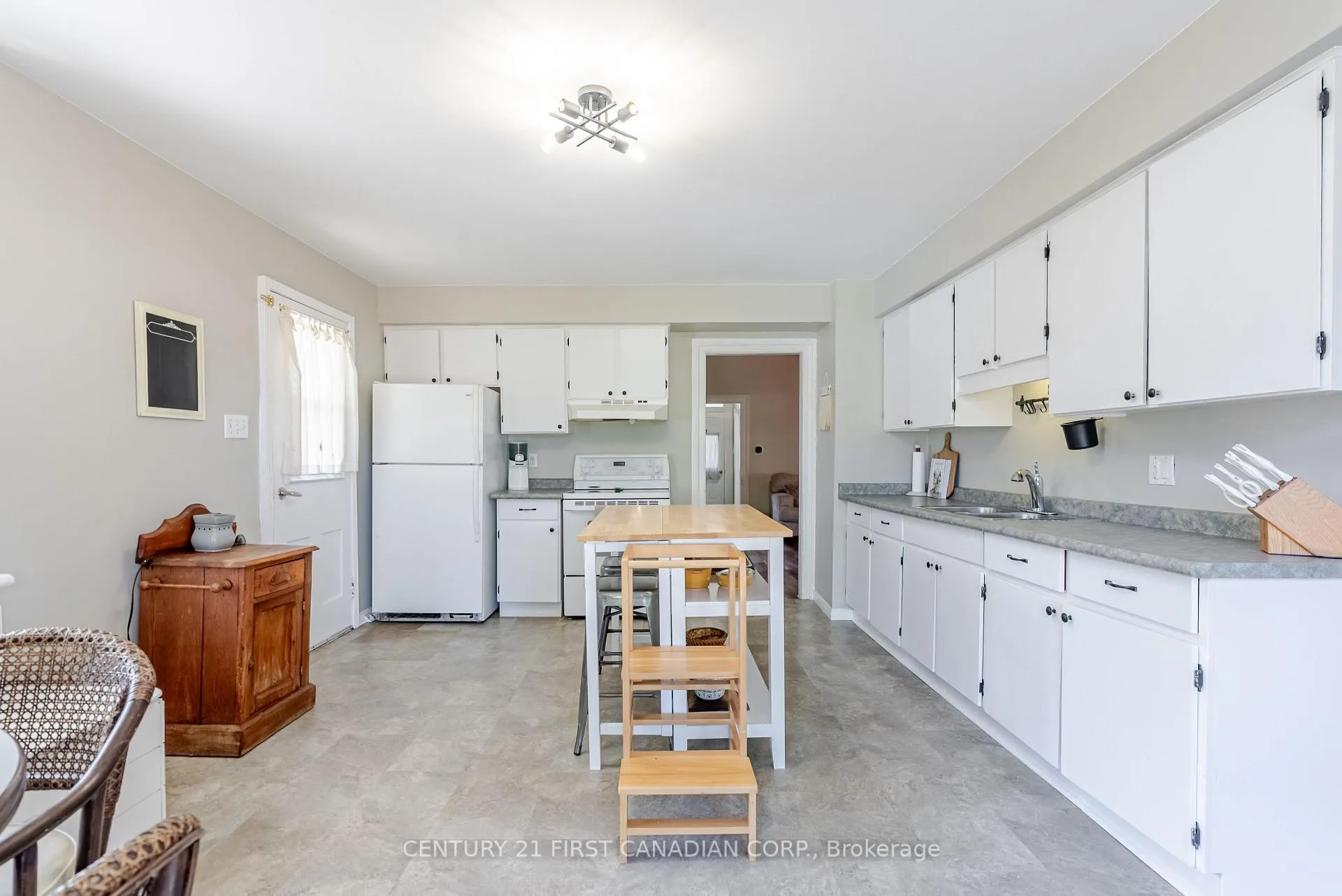 Photo 25 of 172 George Street, North Middlesex, Ailsa Craig — HOMEH