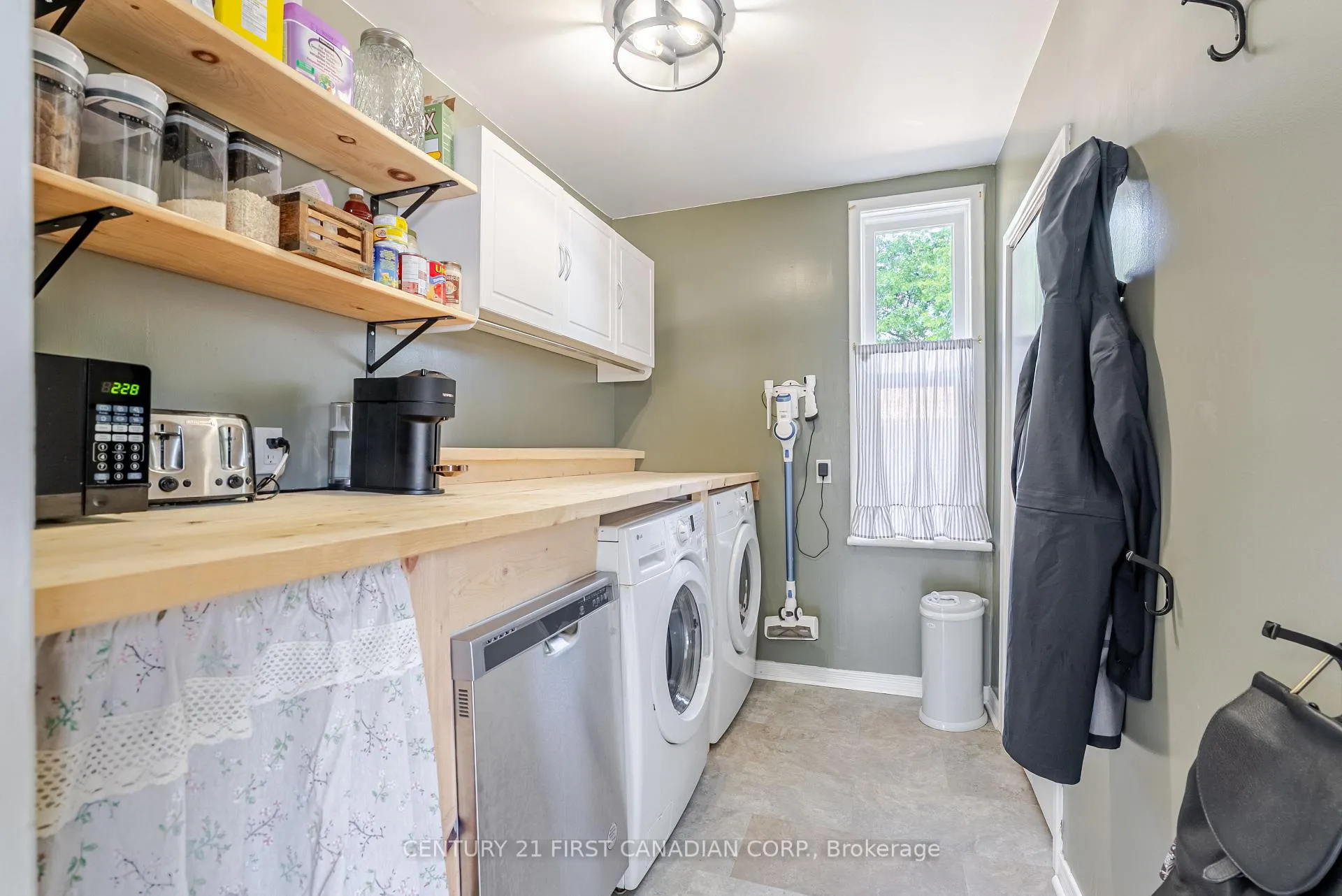 Photo 26 of 172 George Street, North Middlesex, Ailsa Craig — HOMEH
